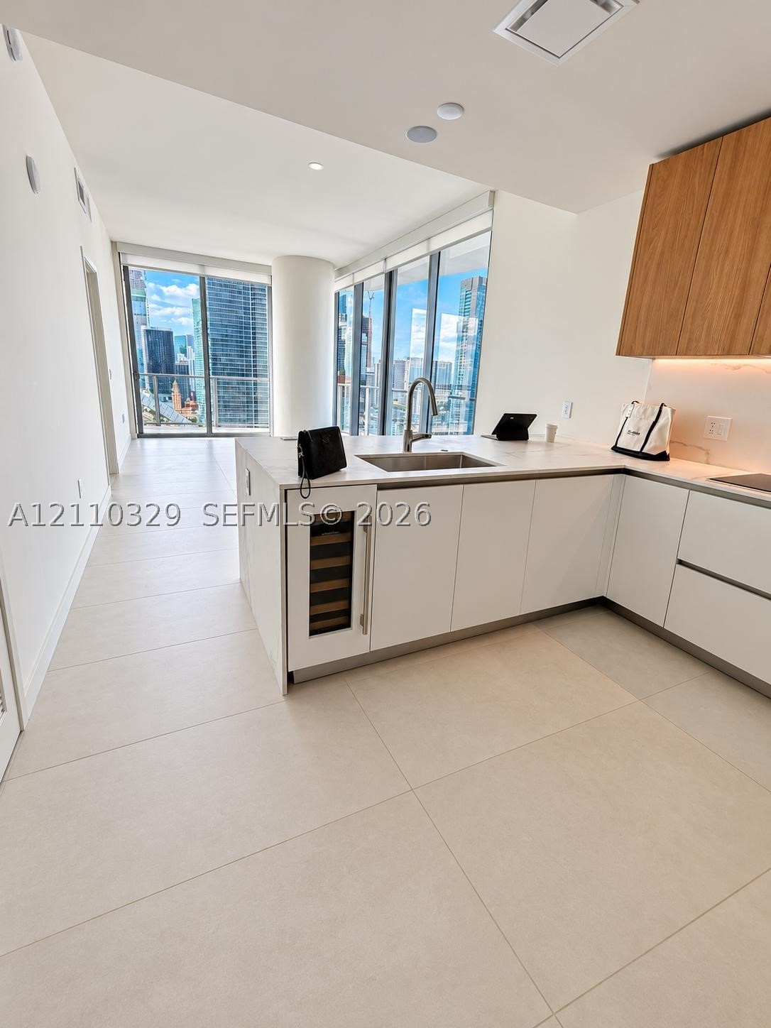 1400 Biscayne Blvd #3302 Miami, FL 33132