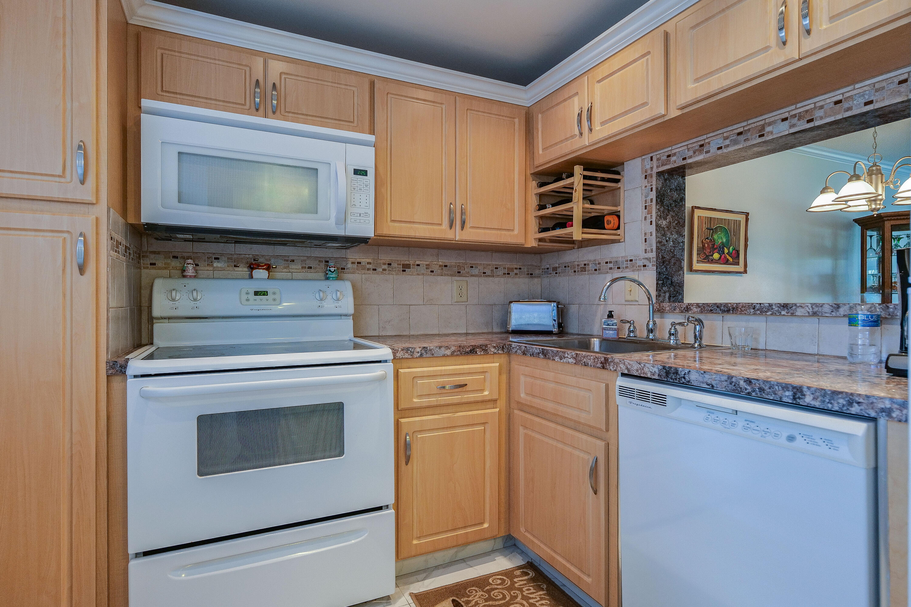 3531 Inverrary #105 Lauderhill, FL 33319