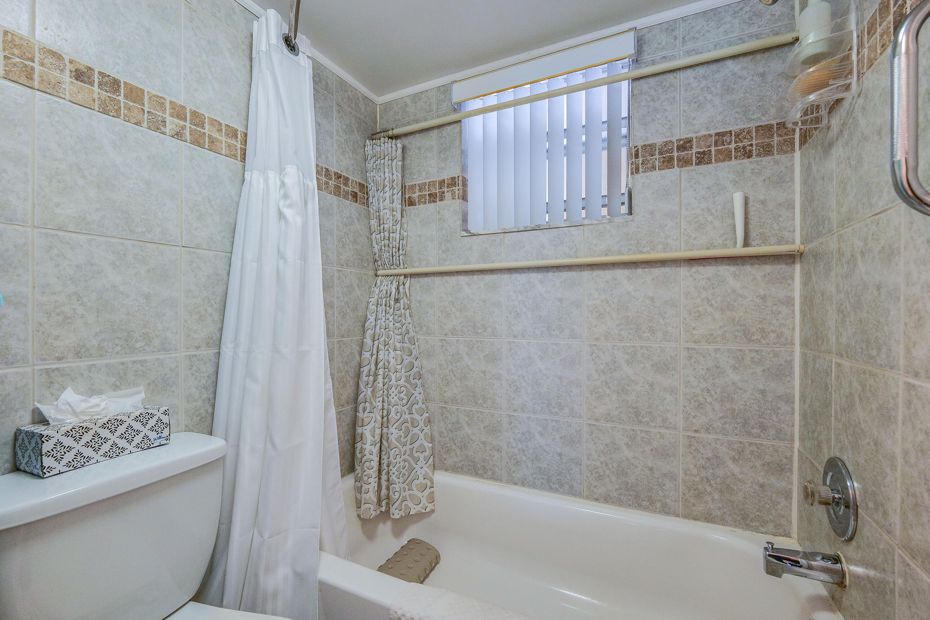 3531 Inverrary #105 Lauderhill, FL 33319