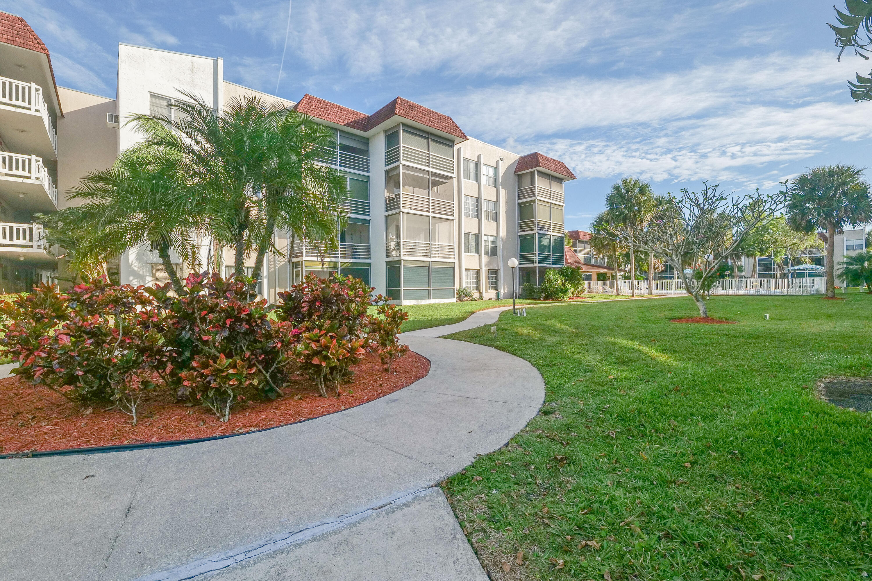 3531 Inverrary #105 Lauderhill, FL 33319