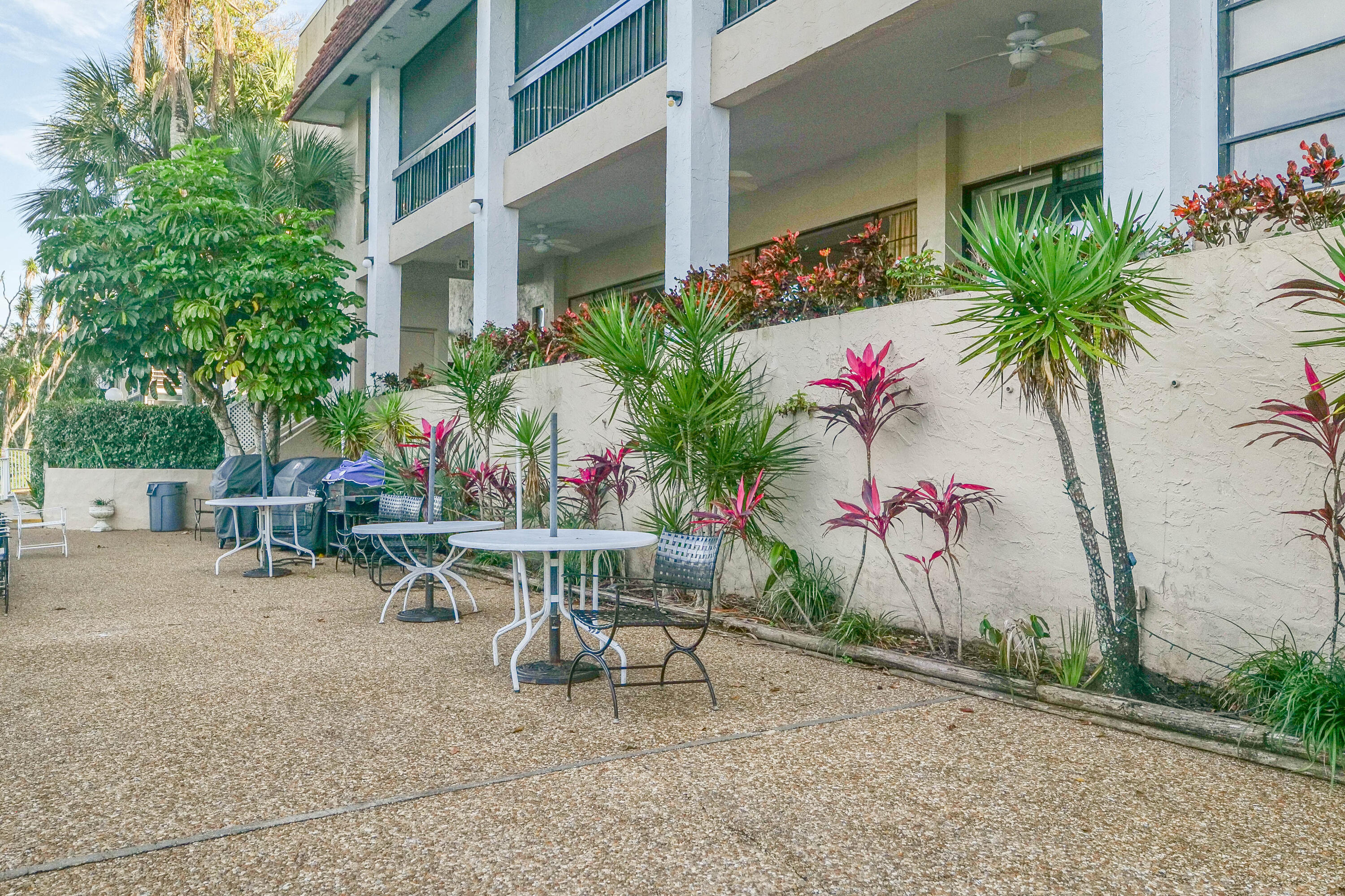 3531 Inverrary #105 Lauderhill, FL 33319