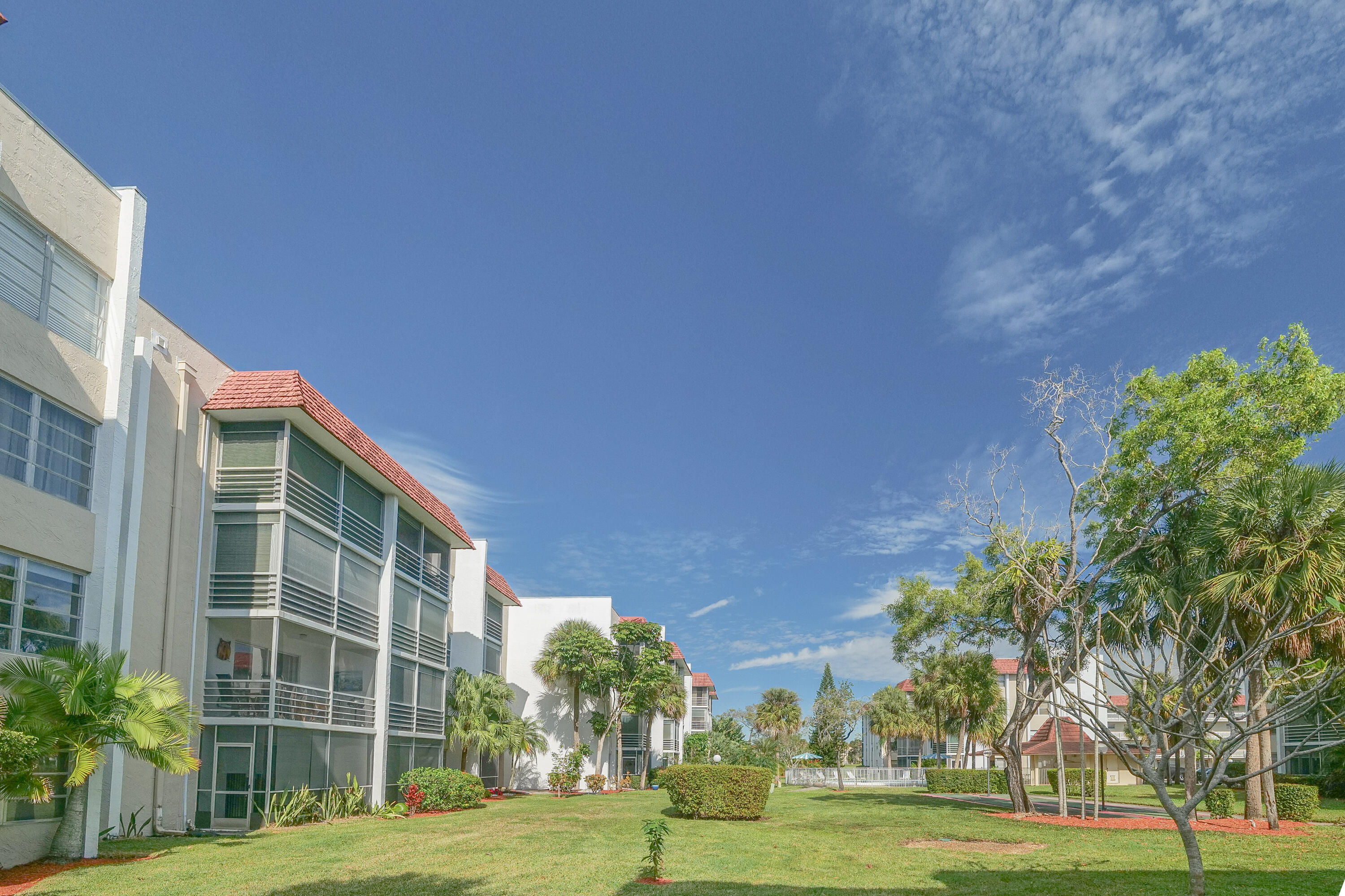 3531 Inverrary #105 Lauderhill, FL 33319