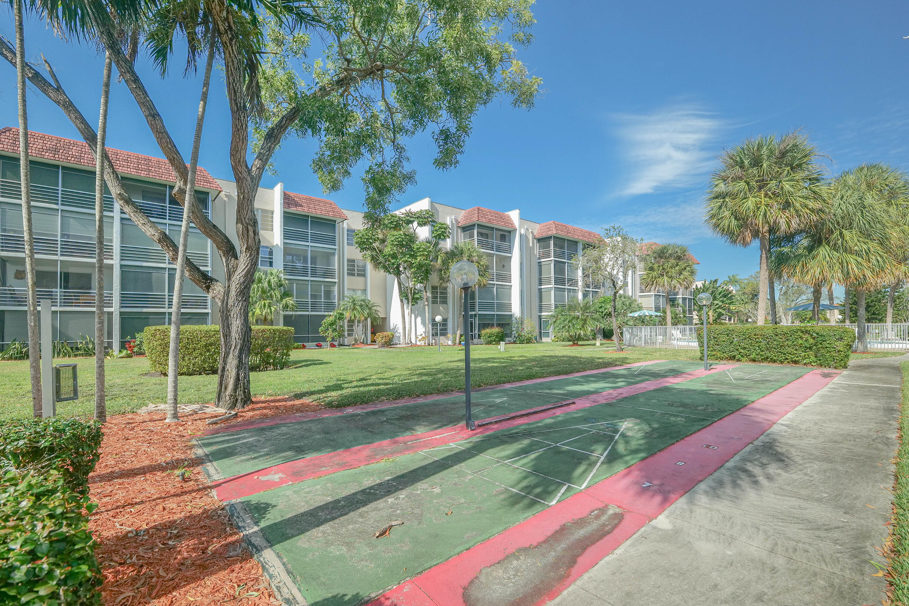 3531 Inverrary #105 Lauderhill, FL 33319