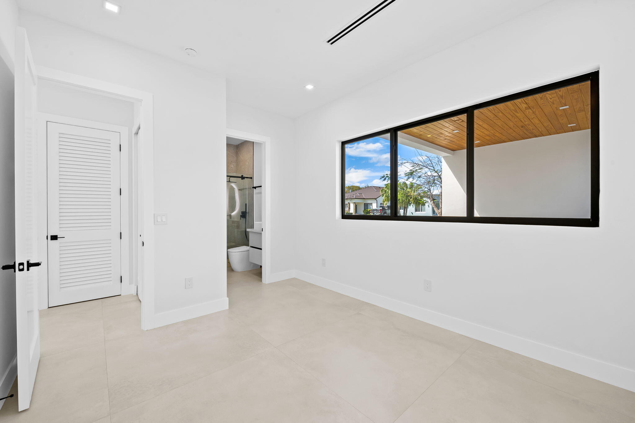 2324 SW 26th Miami, FL 33133