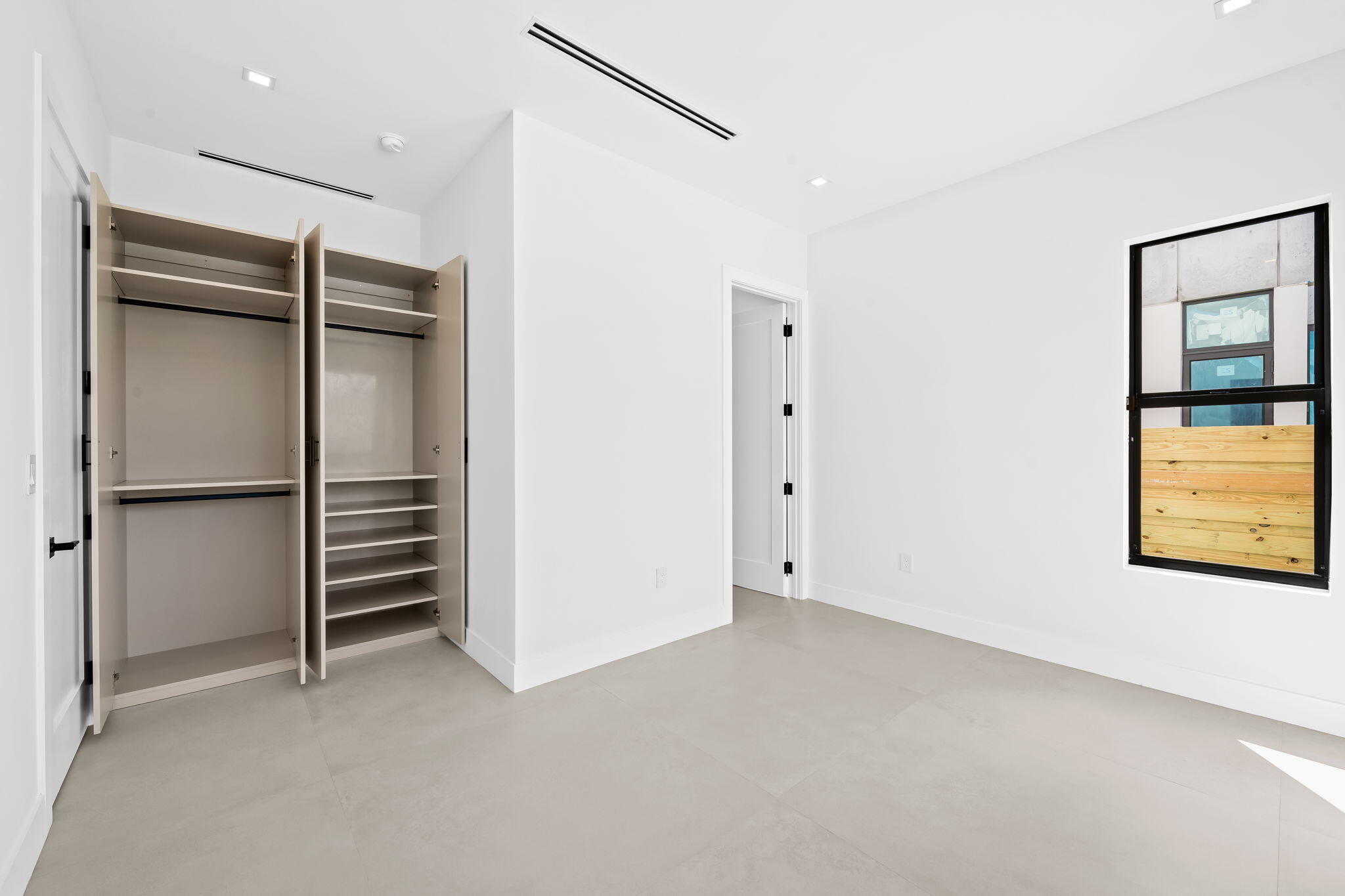 2324 SW 26th Miami, FL 33133