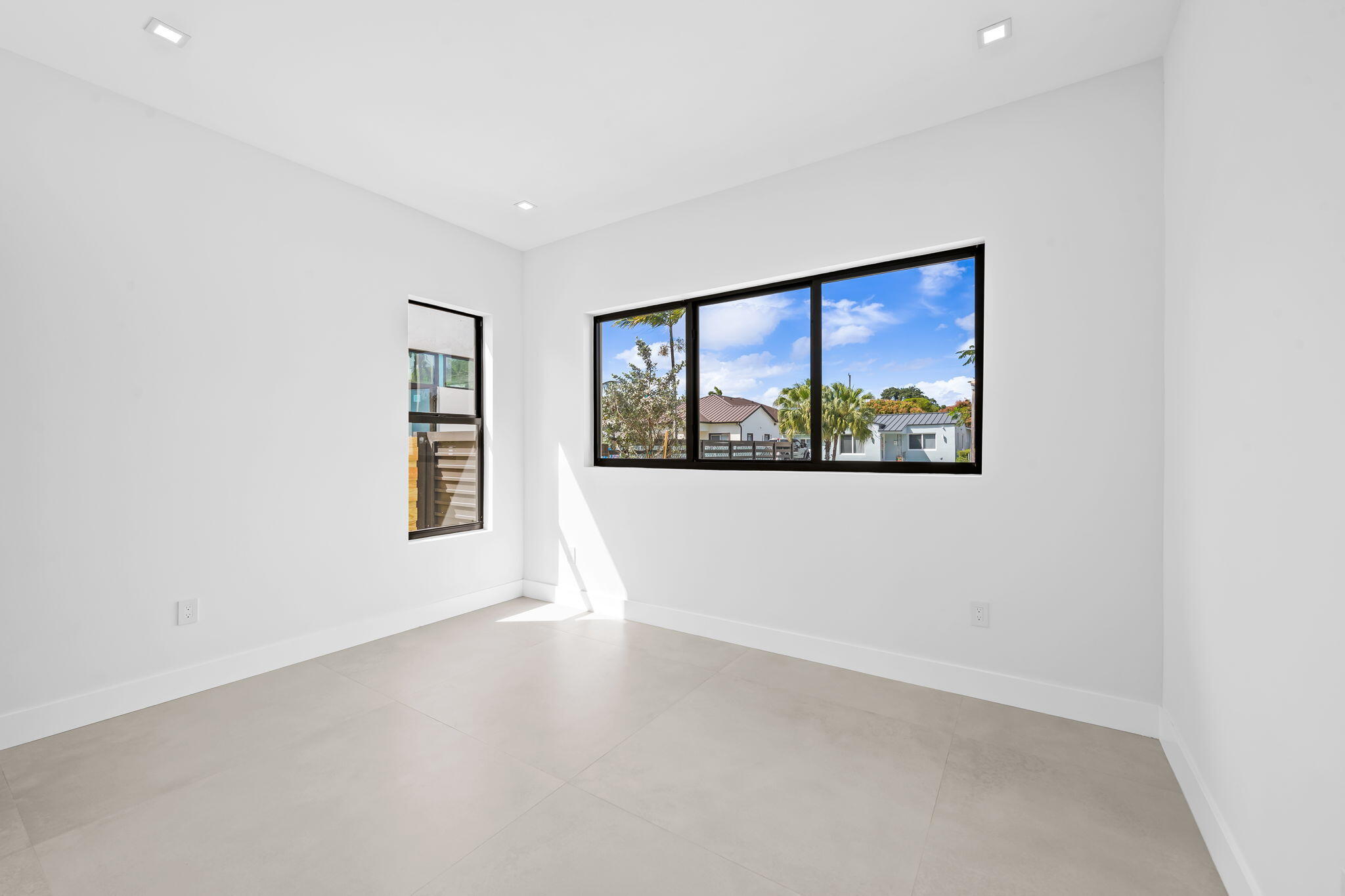 2324 SW 26th Miami, FL 33133