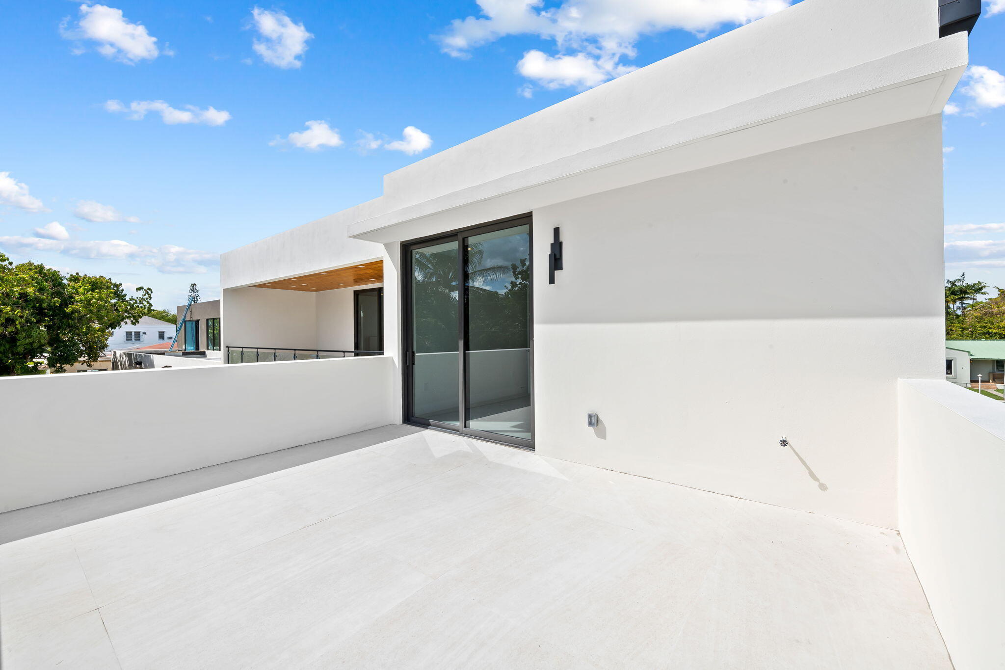 2324 SW 26th Miami, FL 33133