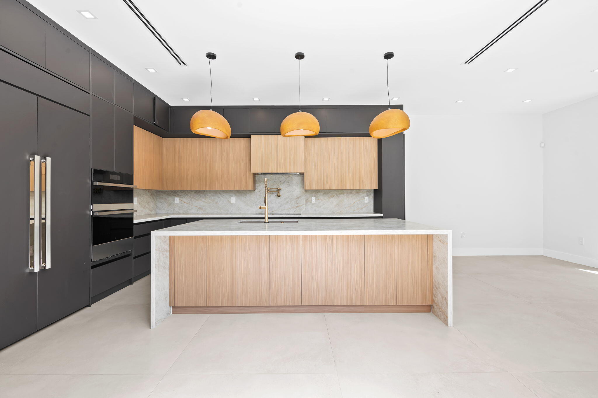 2324 SW 26th Miami, FL 33133