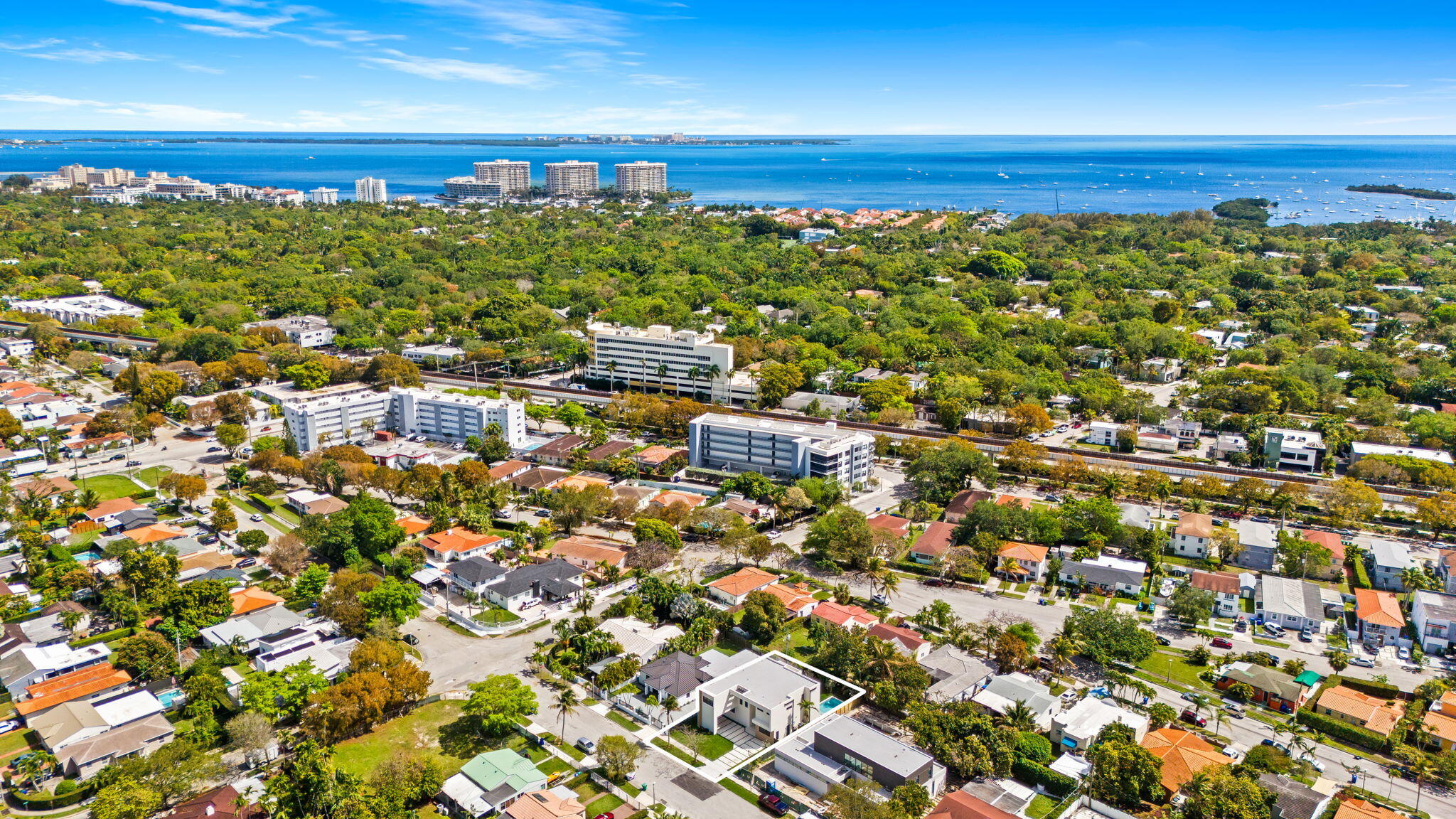 2324 SW 26th Miami, FL 33133