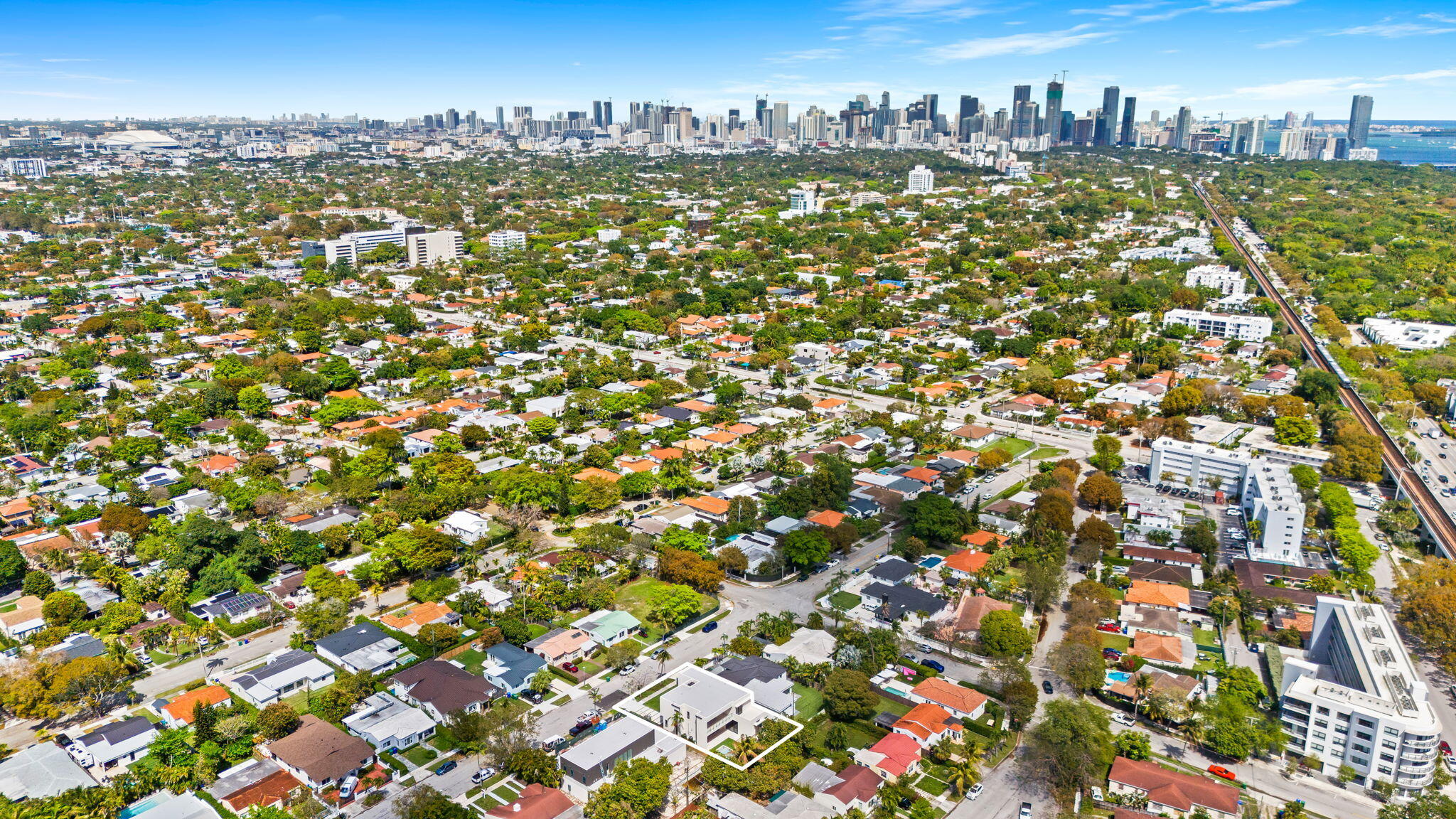 2324 SW 26th Miami, FL 33133