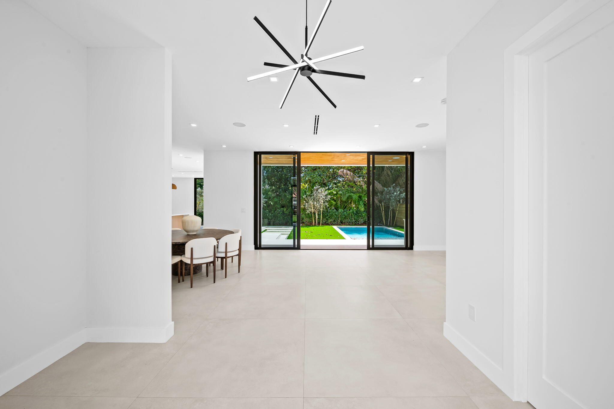 2324 SW 26th Miami, FL 33133