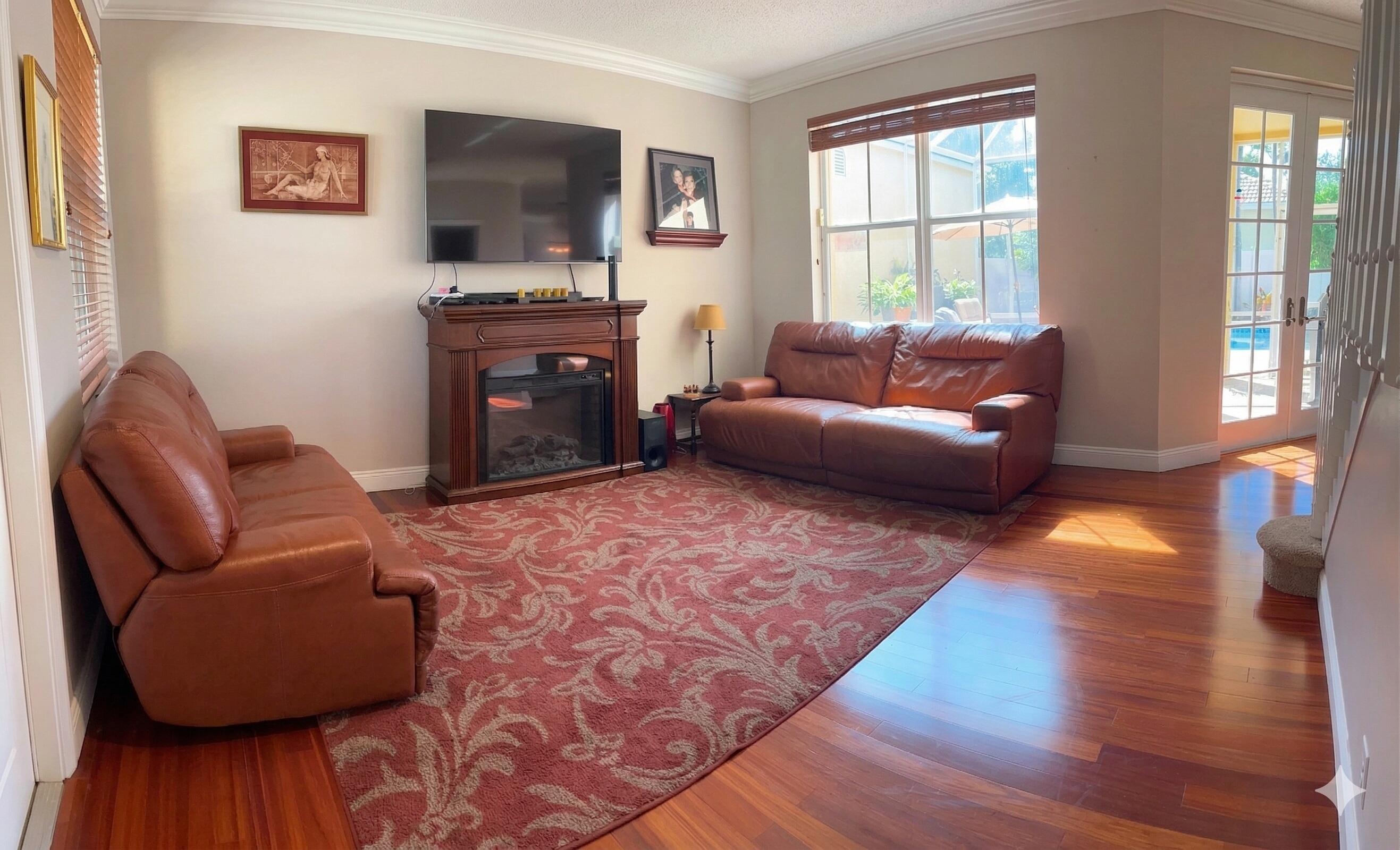 668 Willow Bnd Weston, FL 33327