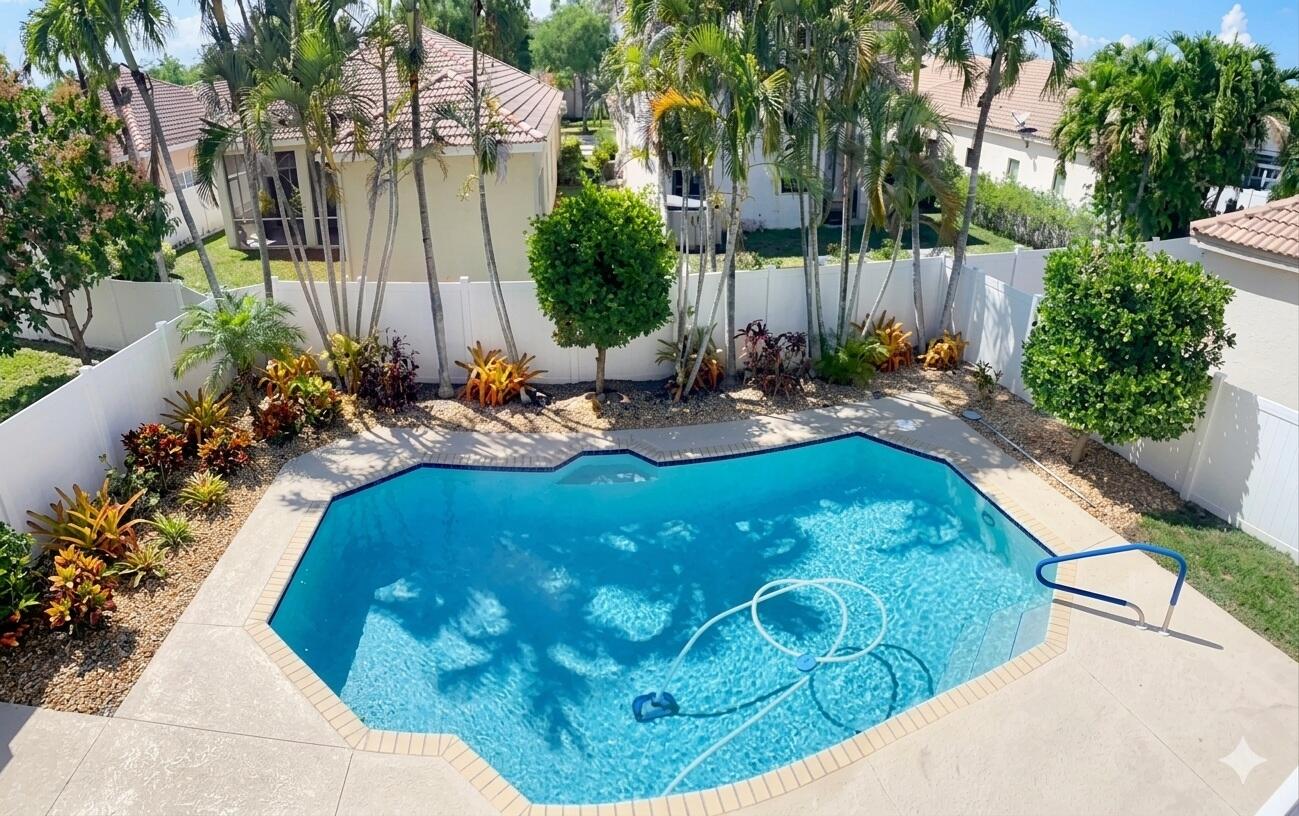 668 Willow Bnd Weston, FL 33327