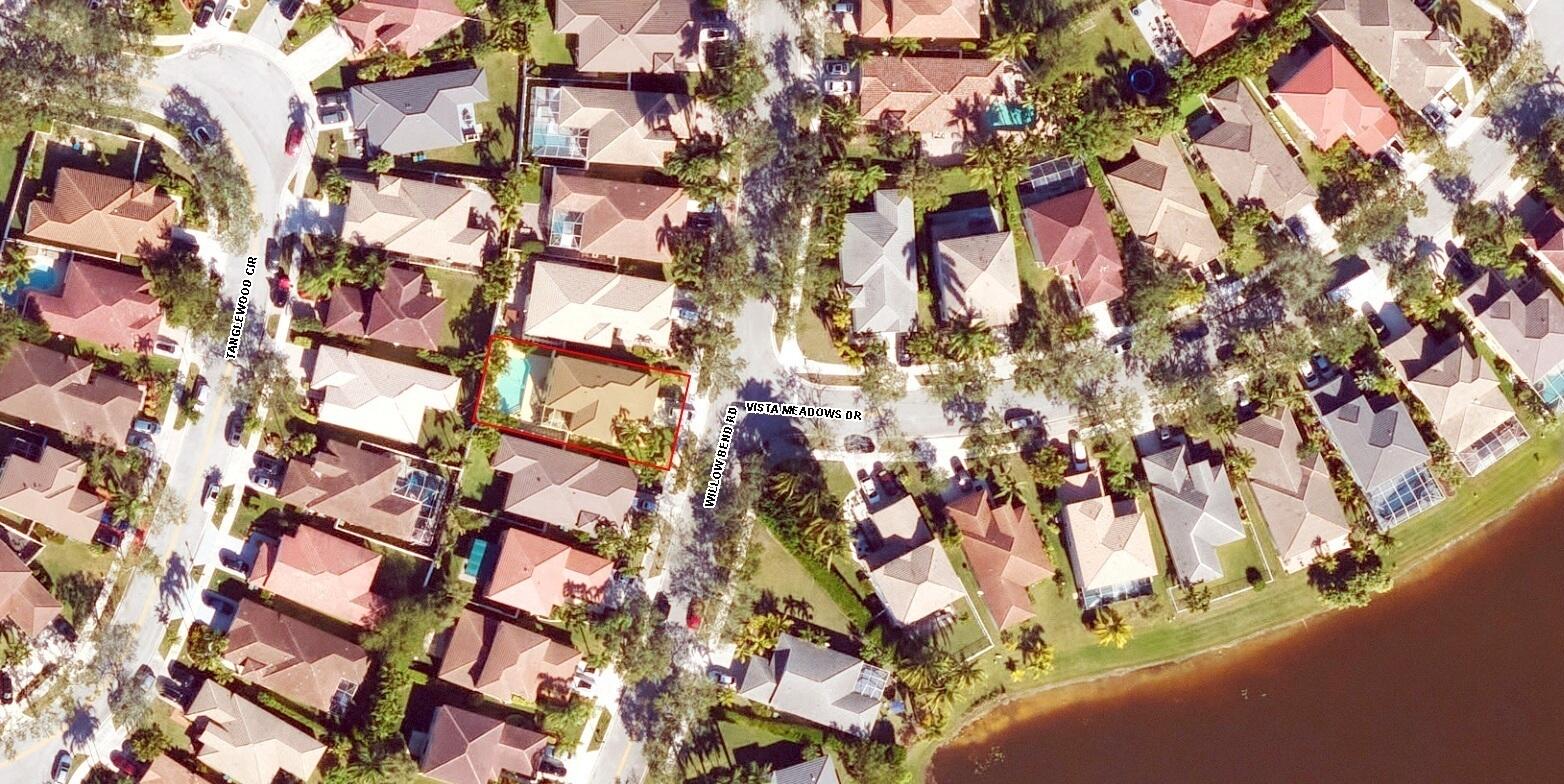 668 Willow Bnd Weston, FL 33327