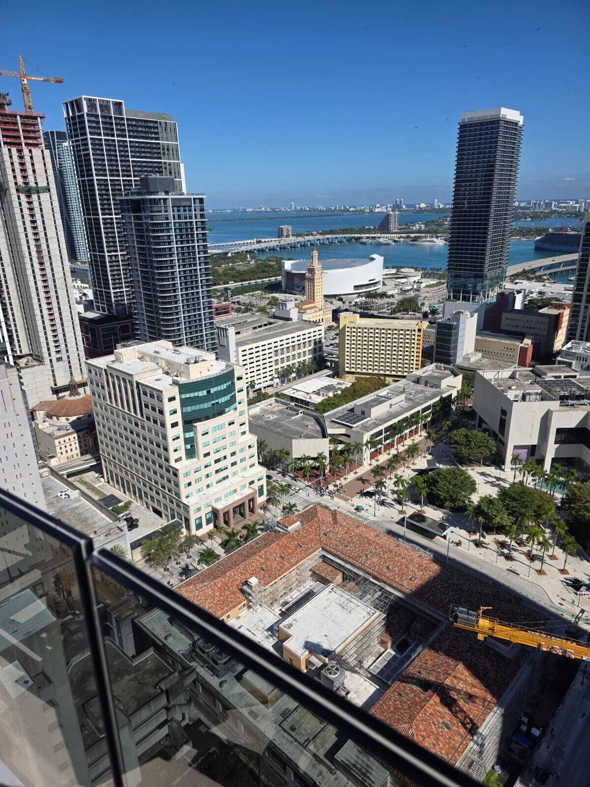 225 N Miami #910 Miami, FL 33128