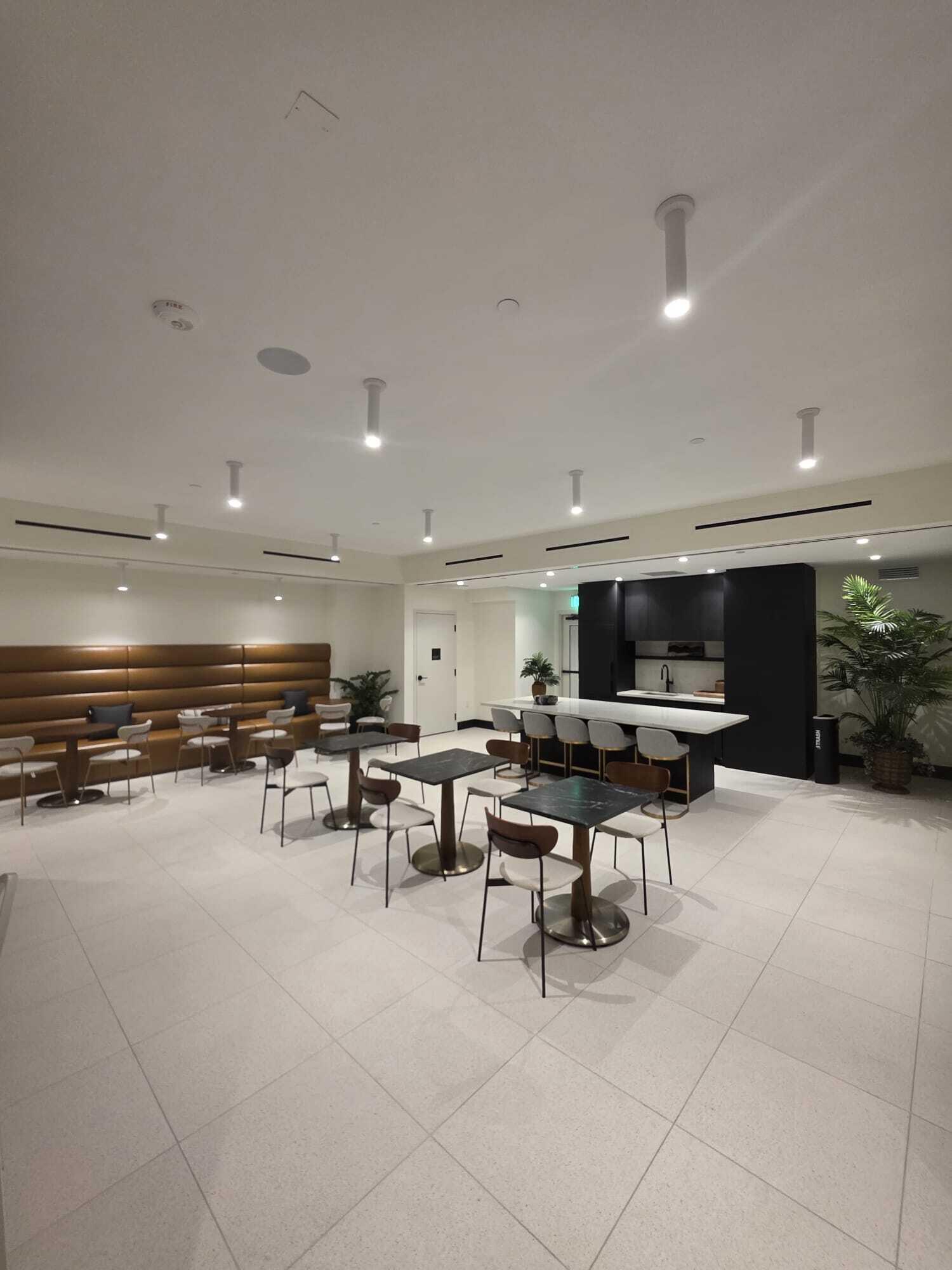 225 N Miami #910 Miami, FL 33128