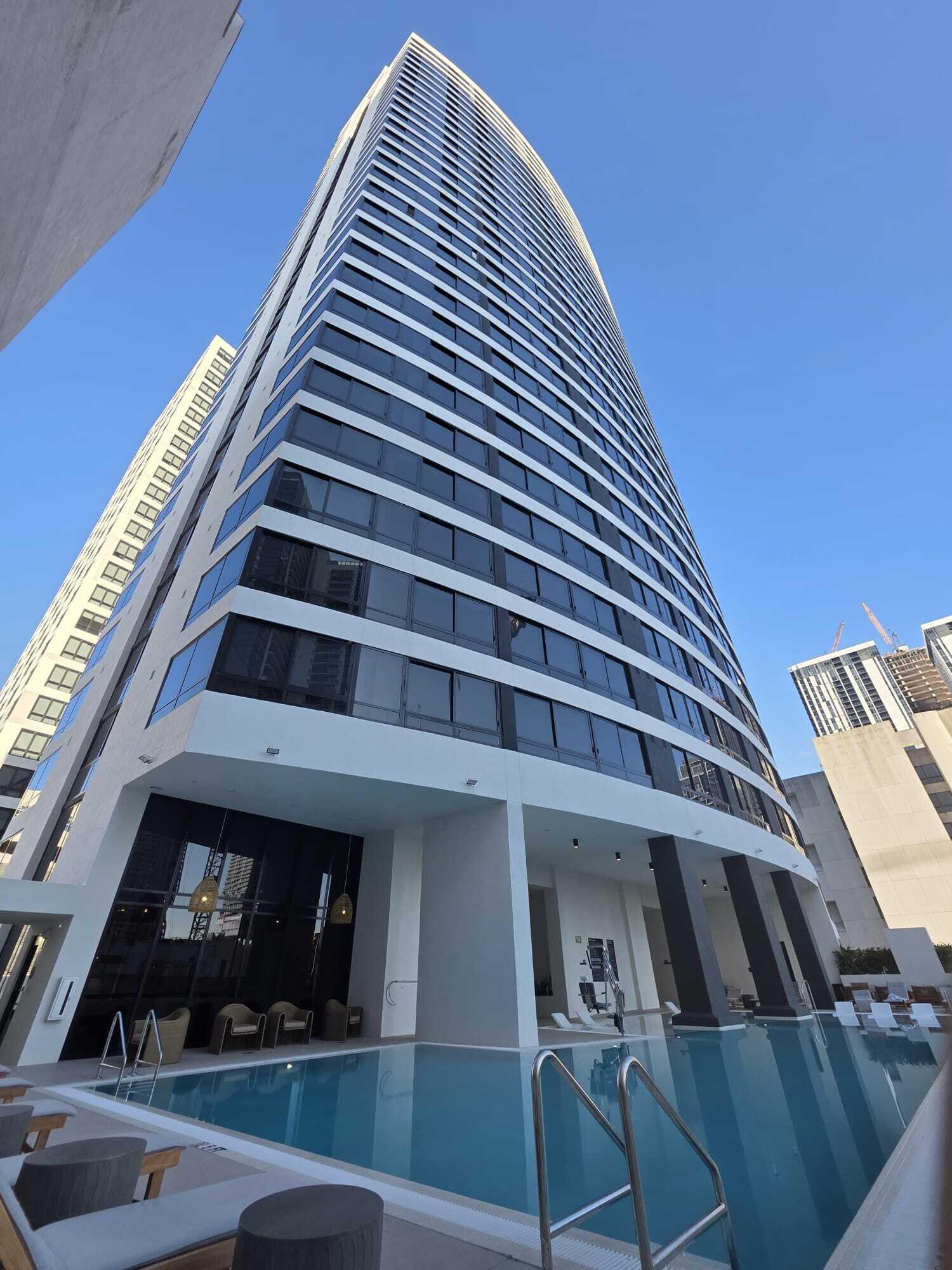 225 N Miami #910 Miami, FL 33128