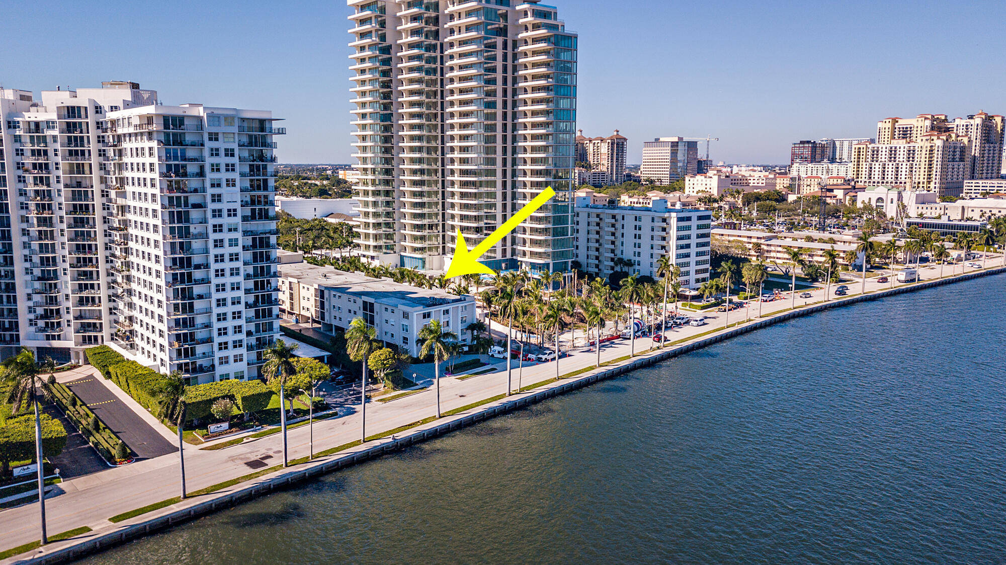 1527 S Flagler #113f