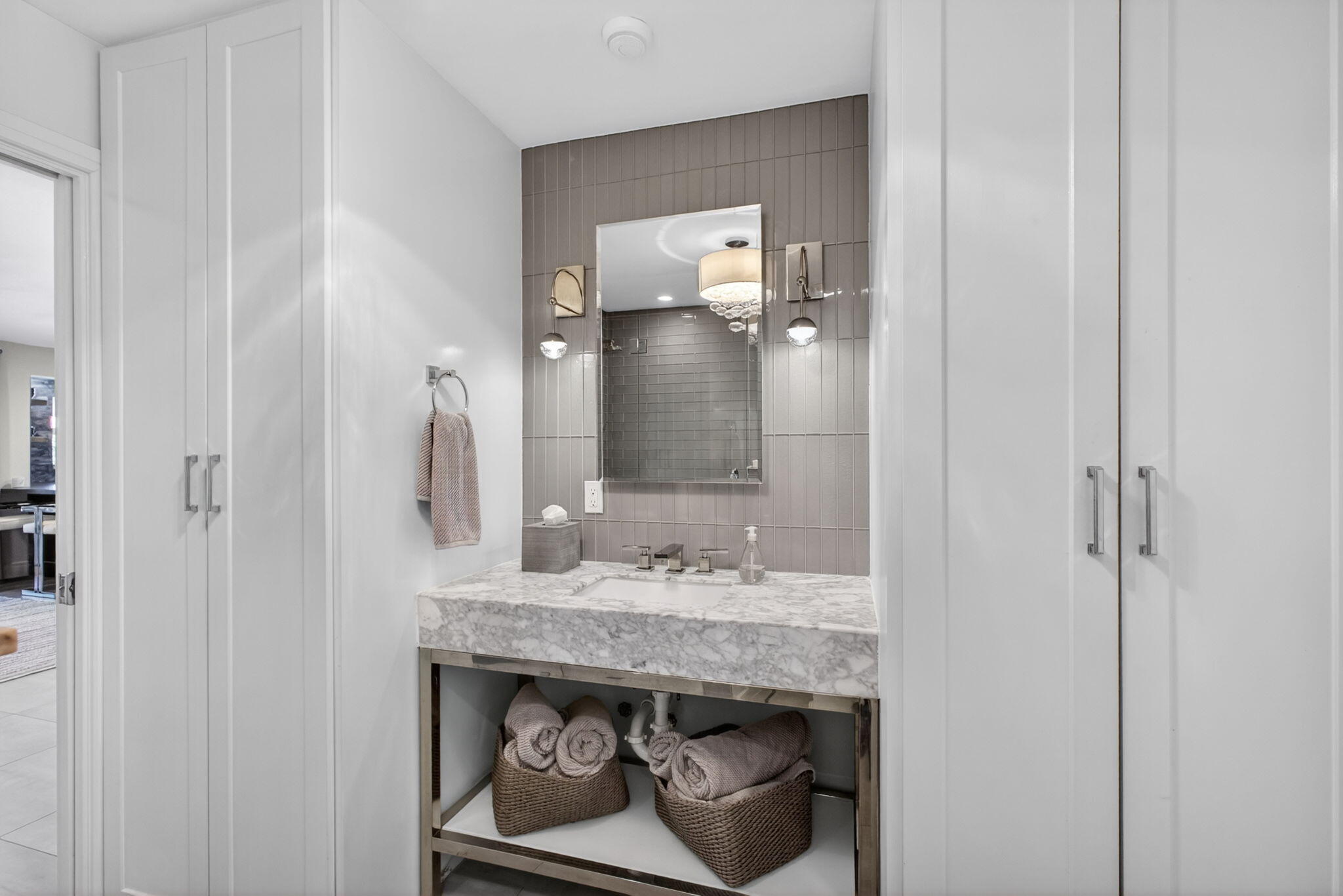 1160 Coral Singer Island, FL 33404