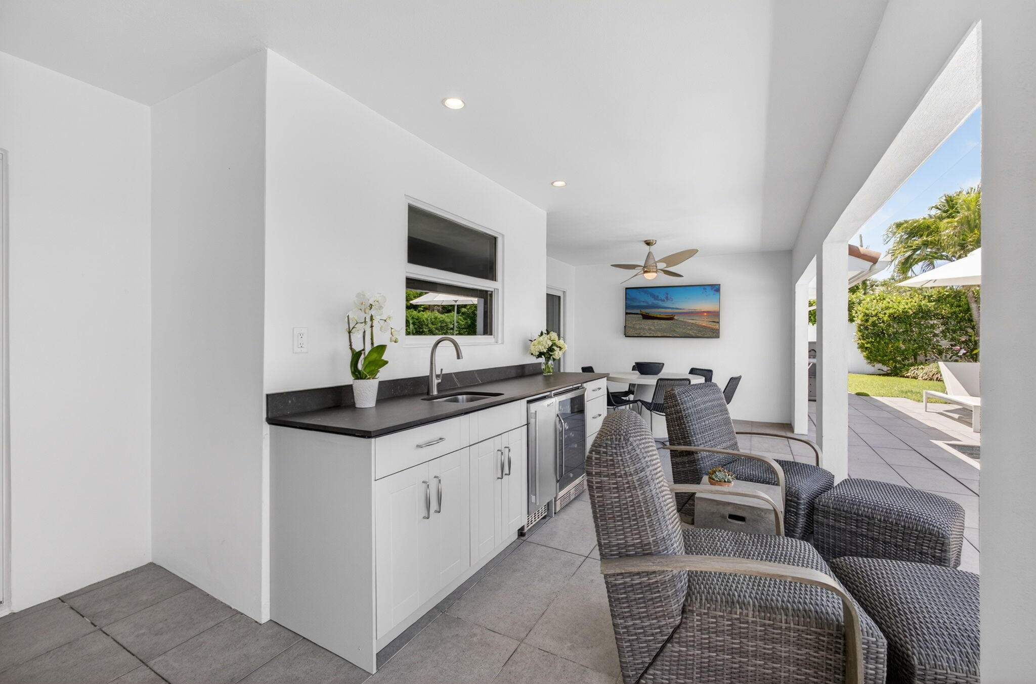 1160 Coral Singer Island, FL 33404