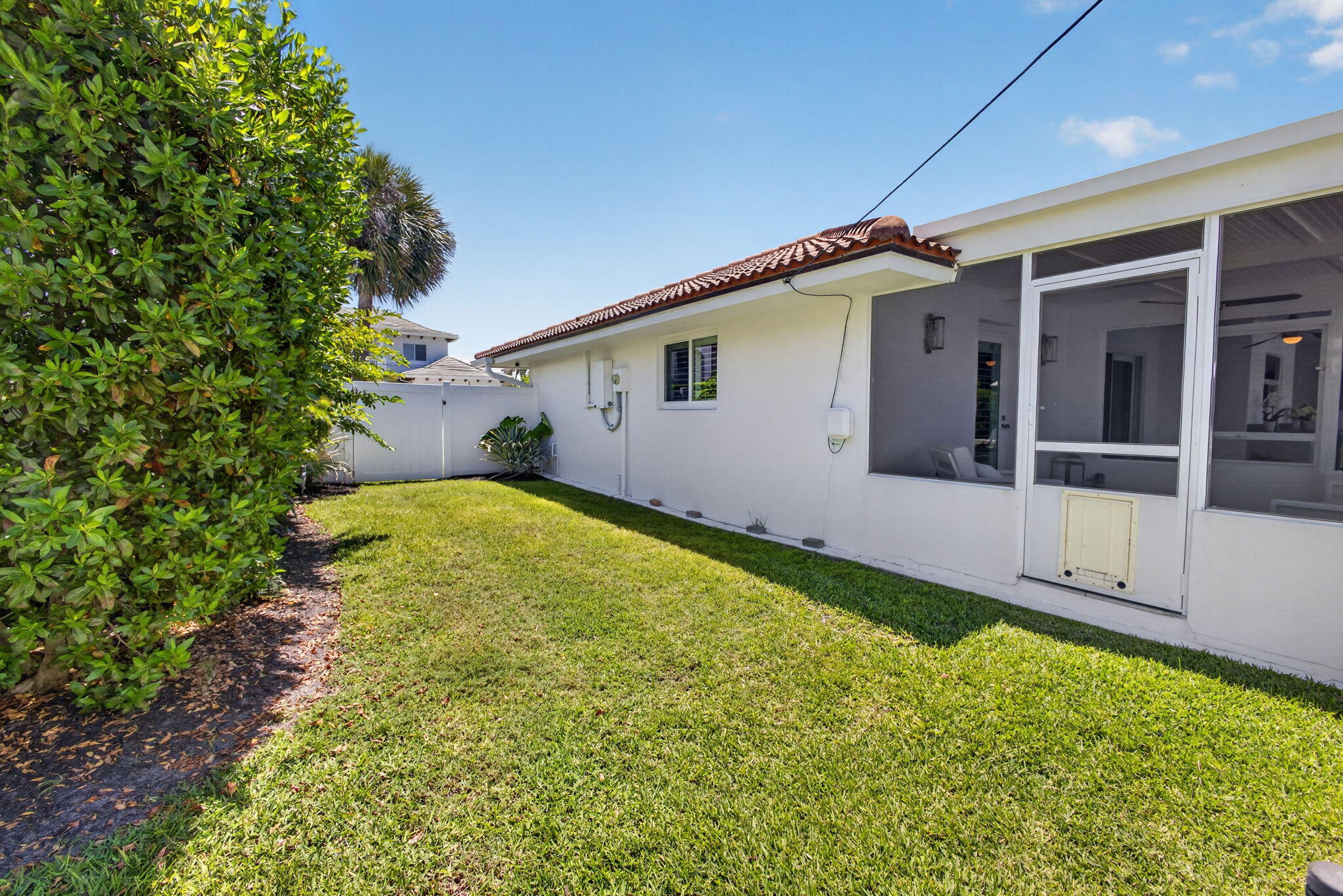 1160 Coral Singer Island, FL 33404