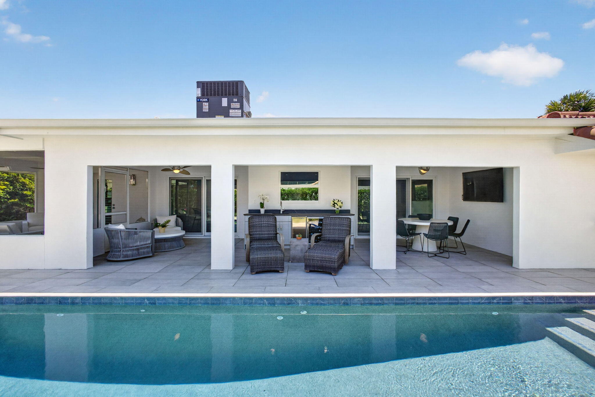 1160 Coral Singer Island, FL 33404