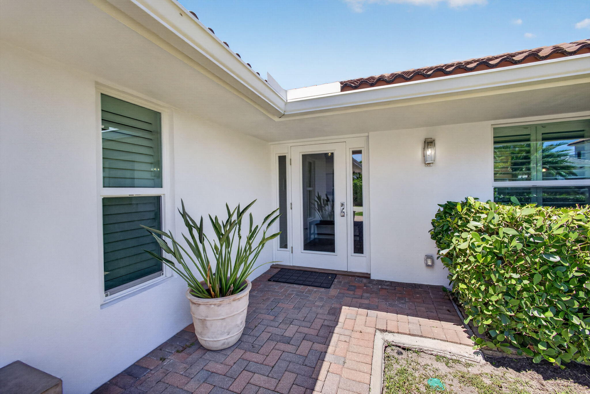 1160 Coral Singer Island, FL 33404