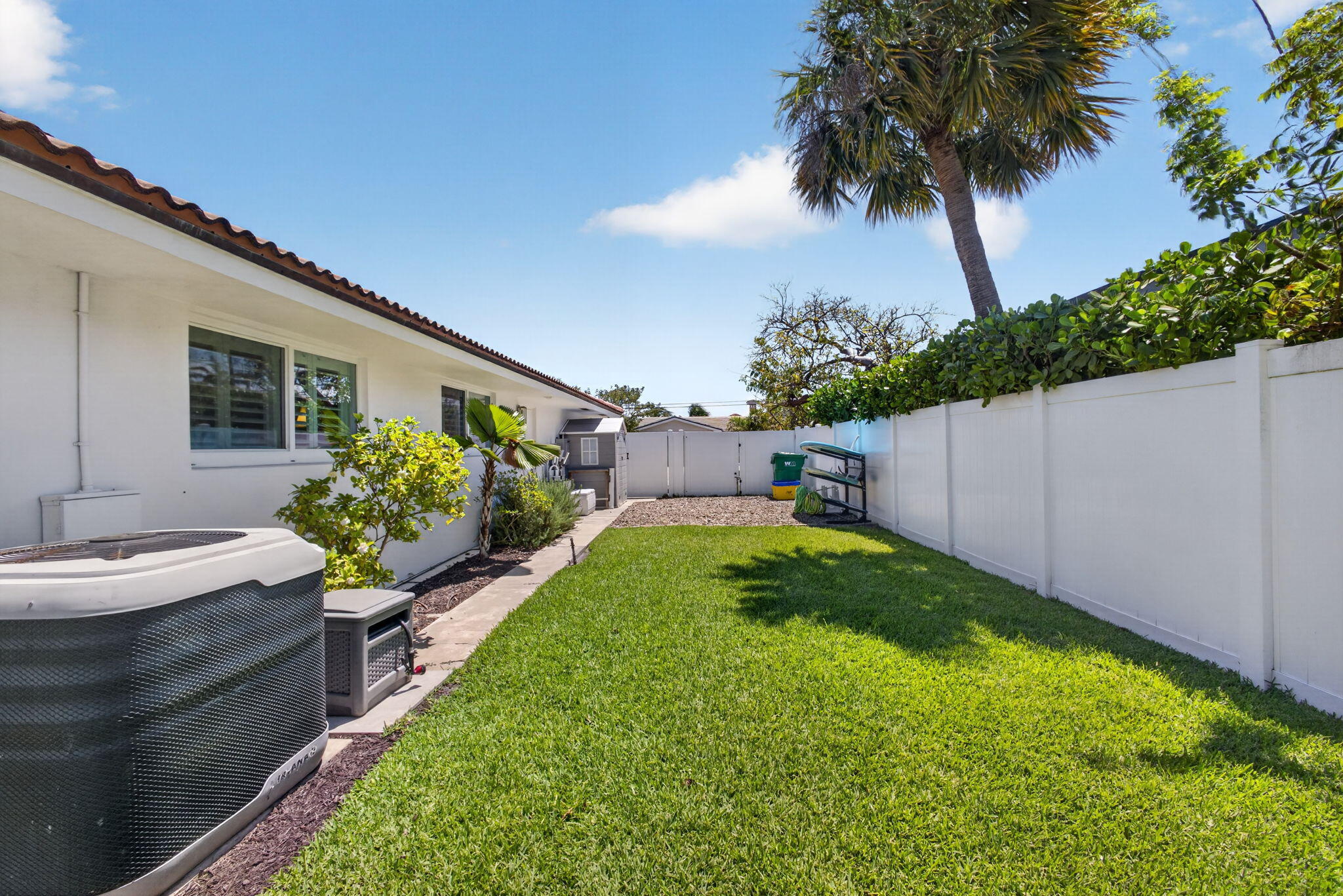 1160 Coral Singer Island, FL 33404
