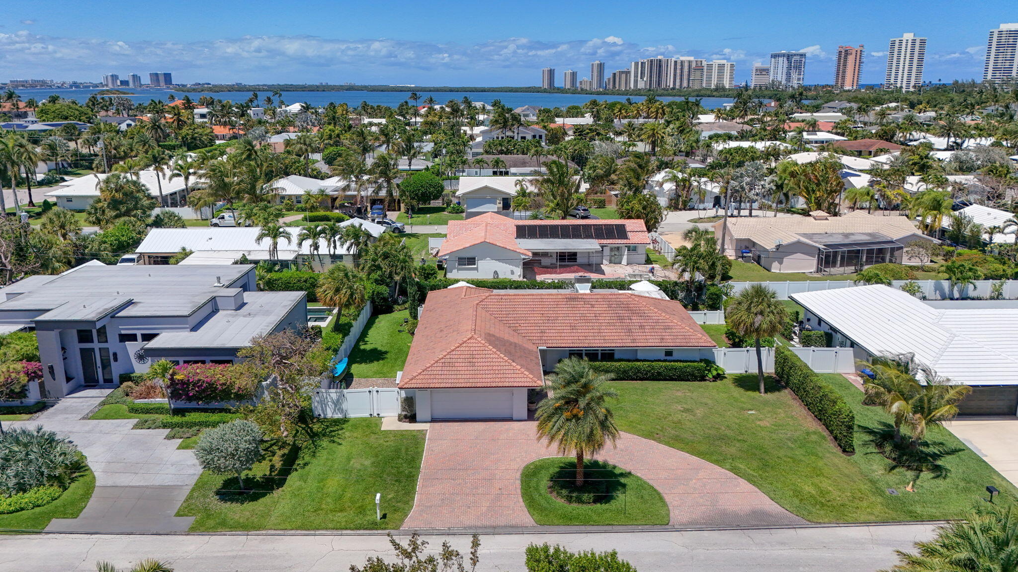 1160 Coral Singer Island, FL 33404