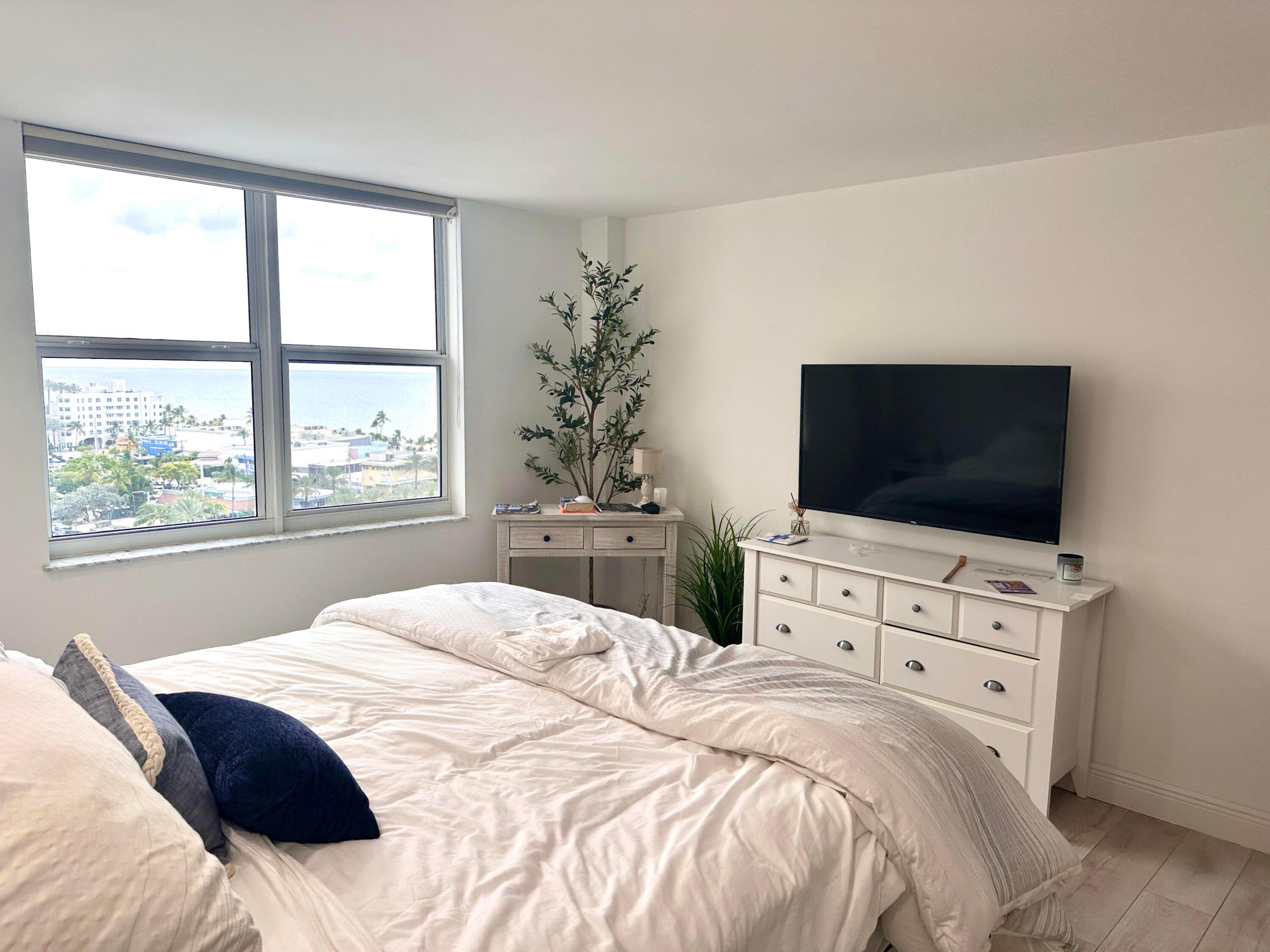 1 Las Olas #1211 Fort Lauderdale, FL 33316