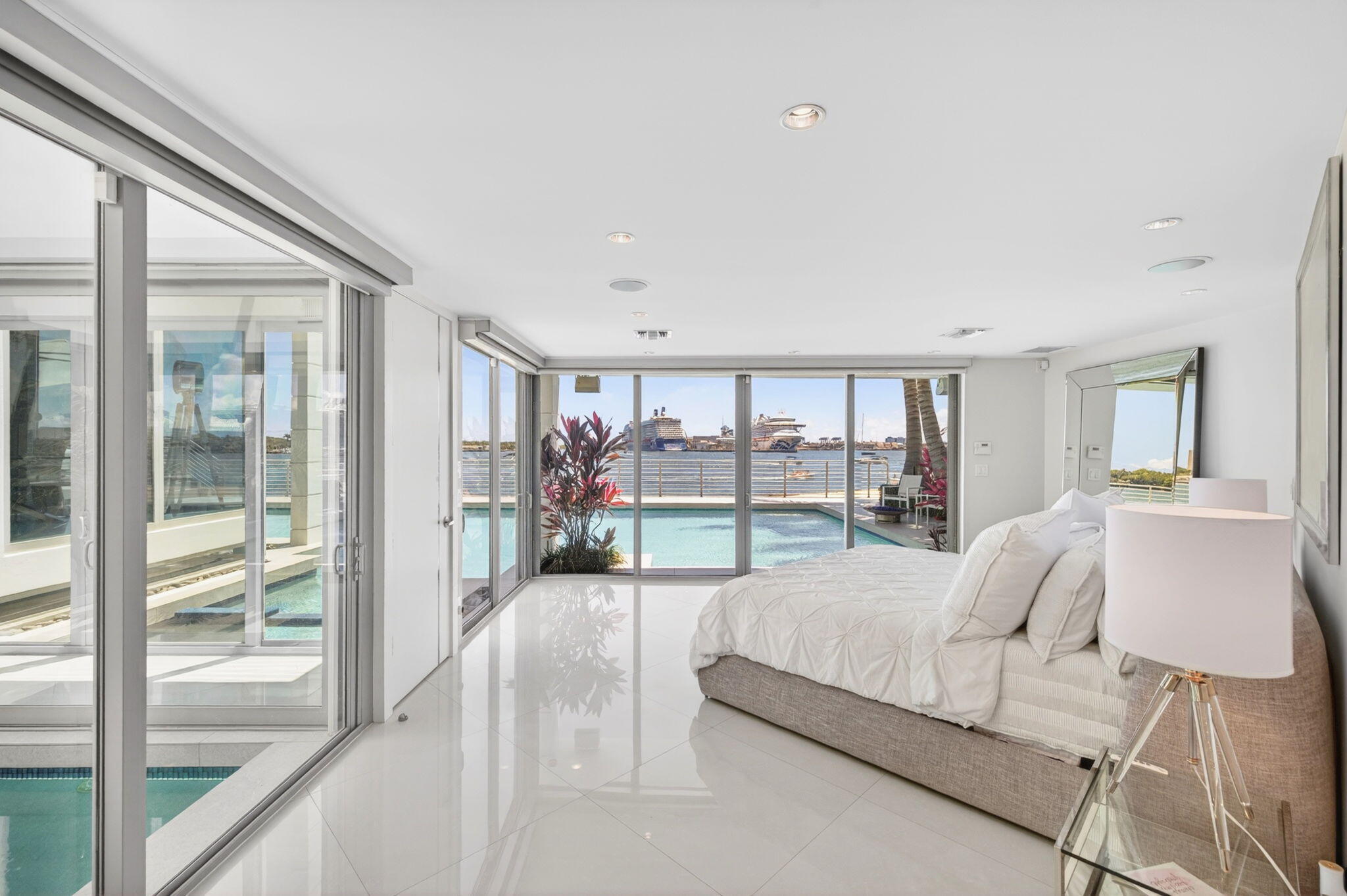 2200 Inlet Fort Lauderdale, FL 33316