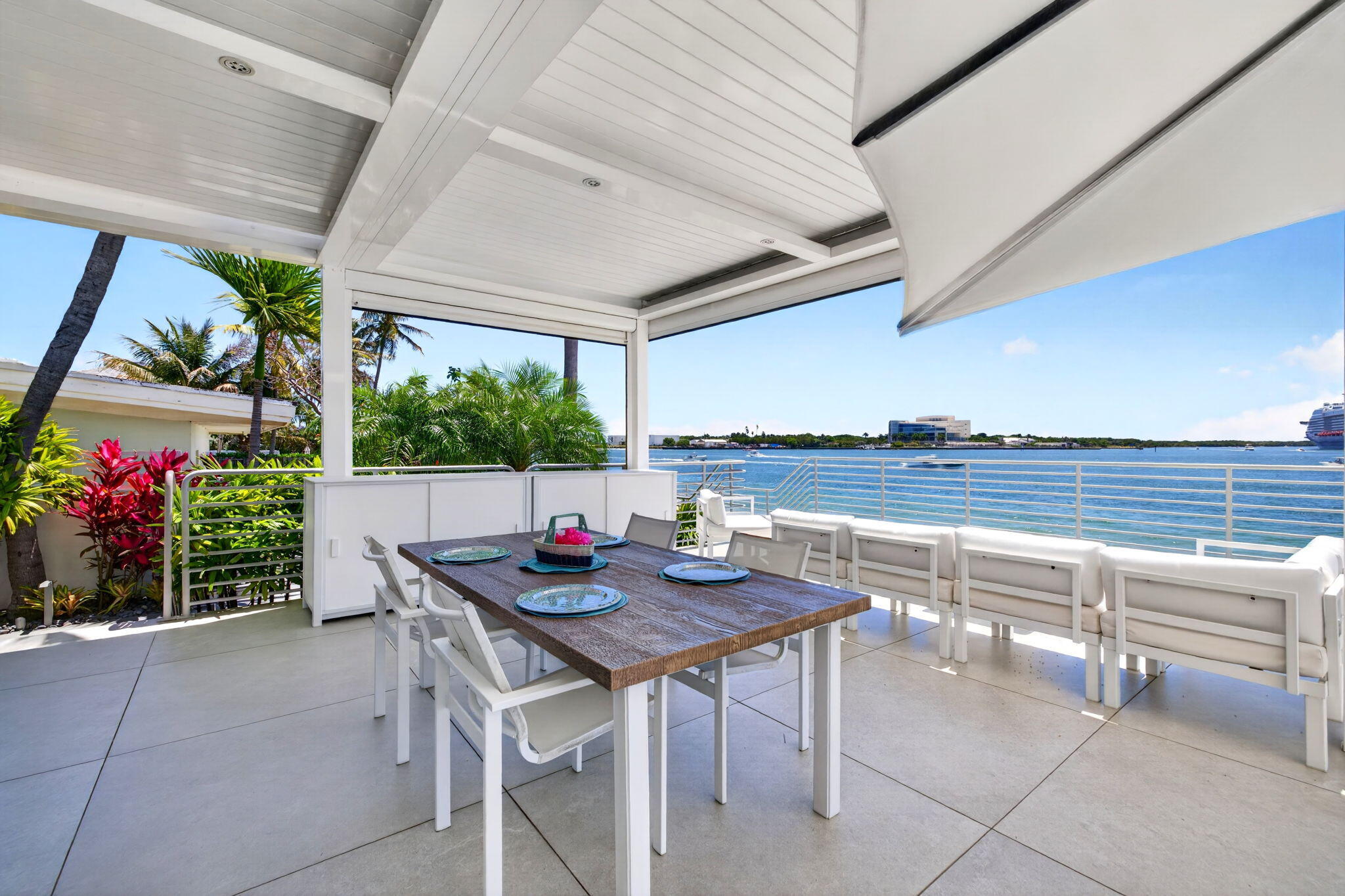 2200 Inlet Fort Lauderdale, FL 33316