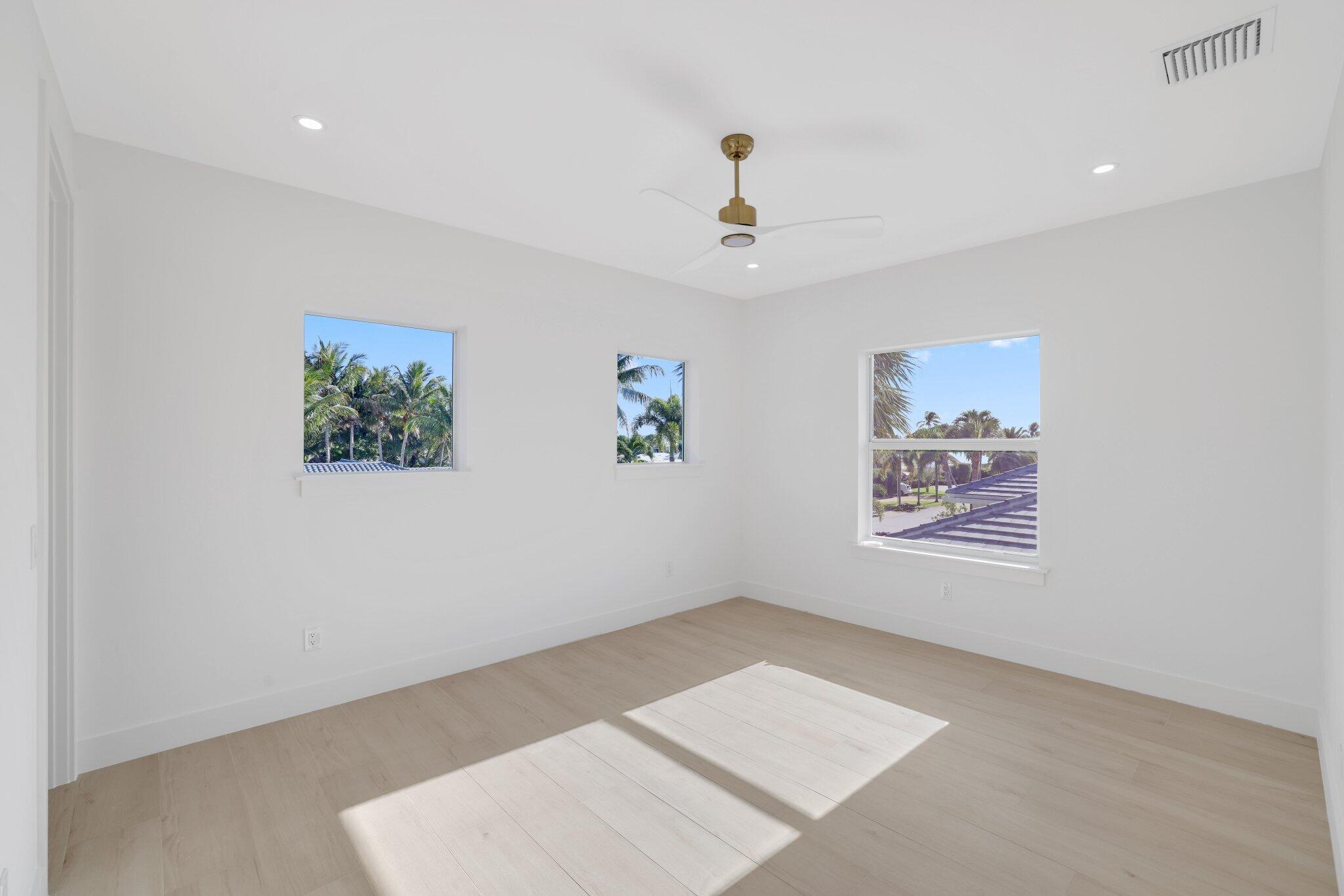 309 Claremont West Palm Beach, FL 33404
