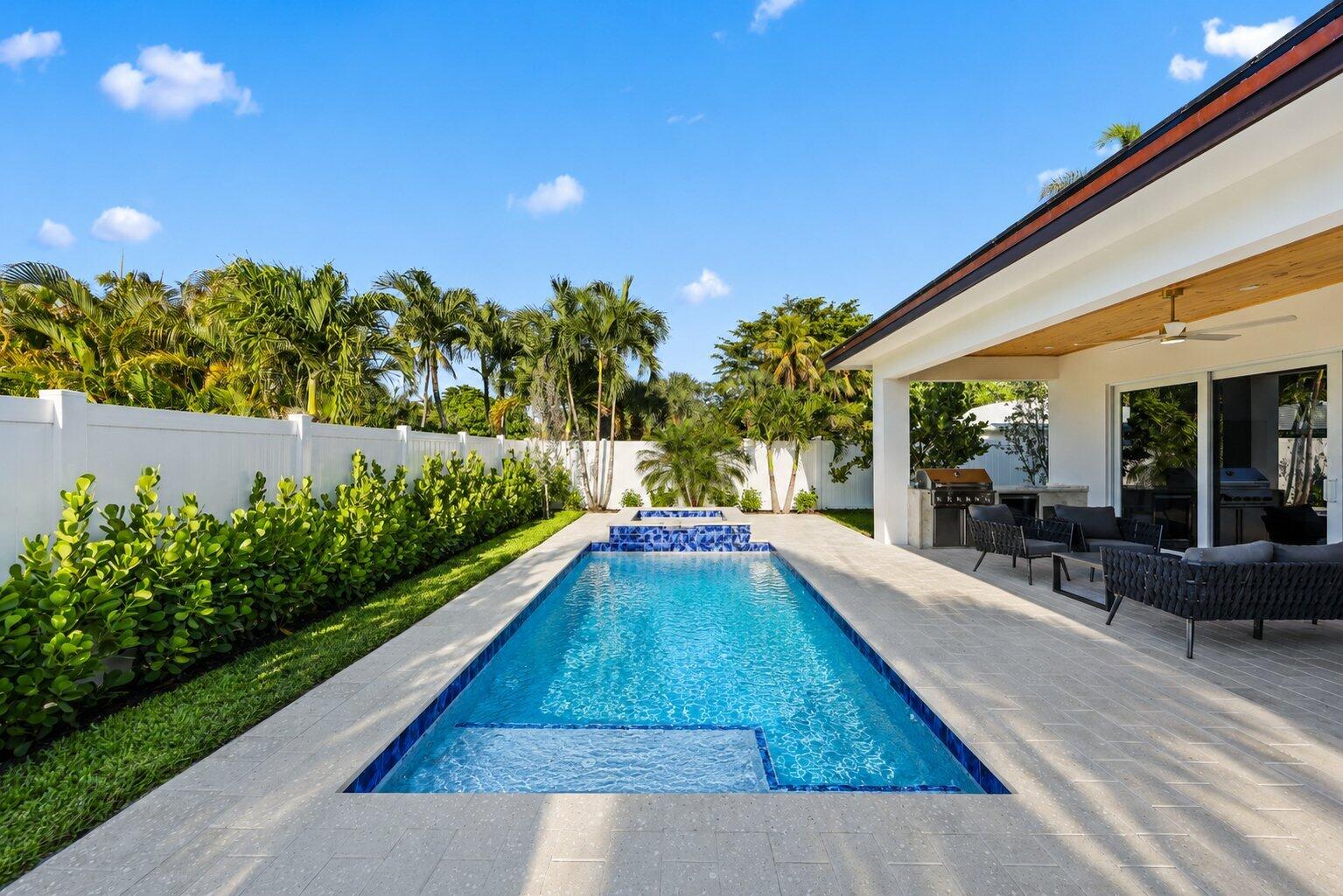 309 Claremont West Palm Beach, FL 33404