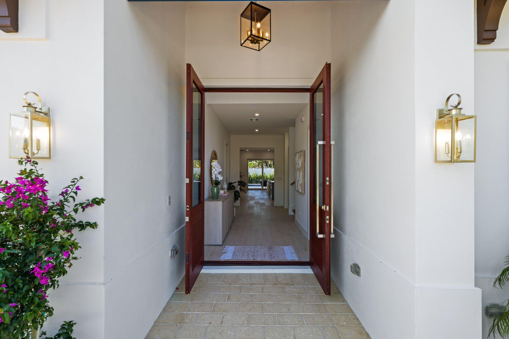 309 Claremont West Palm Beach, FL 33404