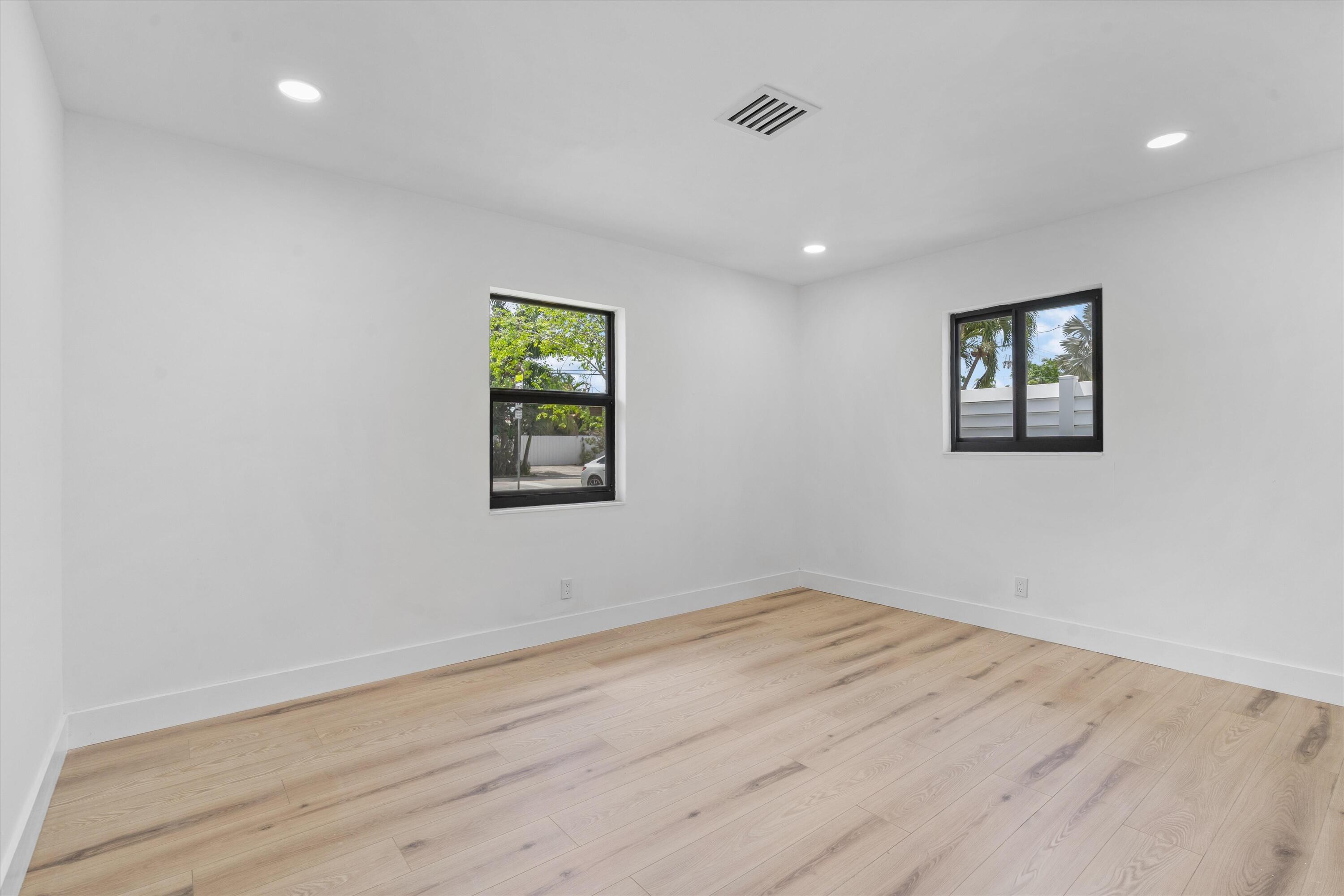4721 Bayview Fort Lauderdale, FL 33308