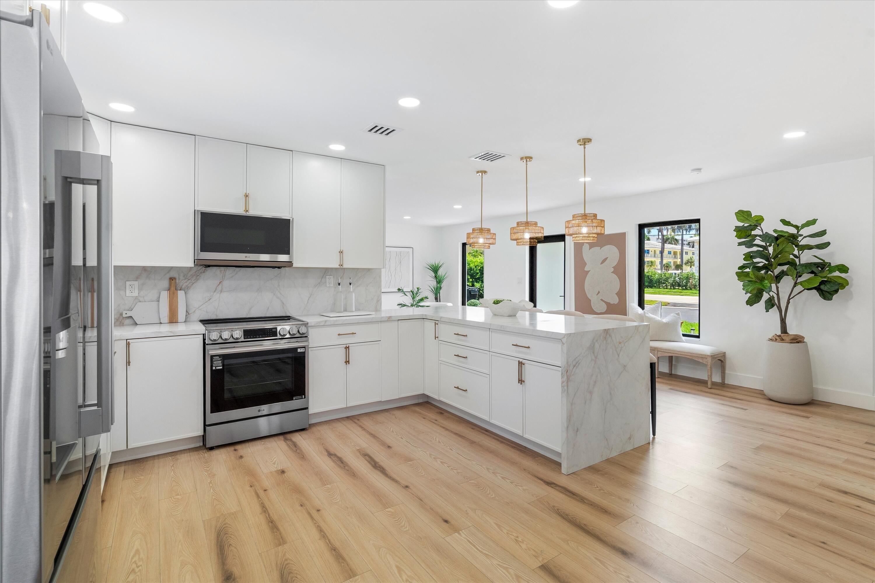 4721 Bayview Fort Lauderdale, FL 33308