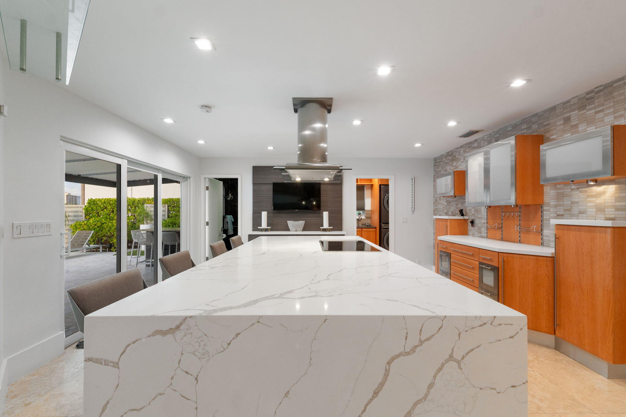3321 NE 59th Fort Lauderdale, FL 33308