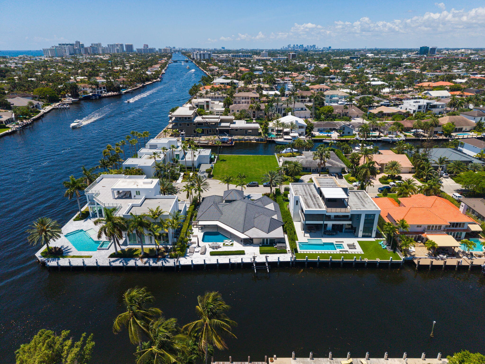 3321 NE 59th Fort Lauderdale, FL 33308