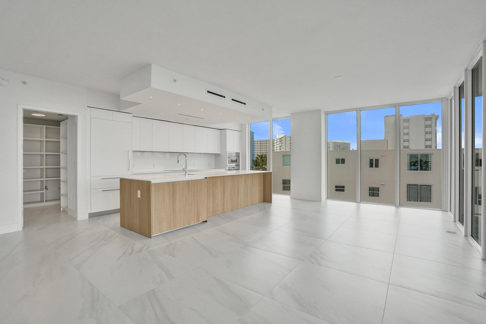 407 N Riverside #401 Pompano Beach, FL 33062