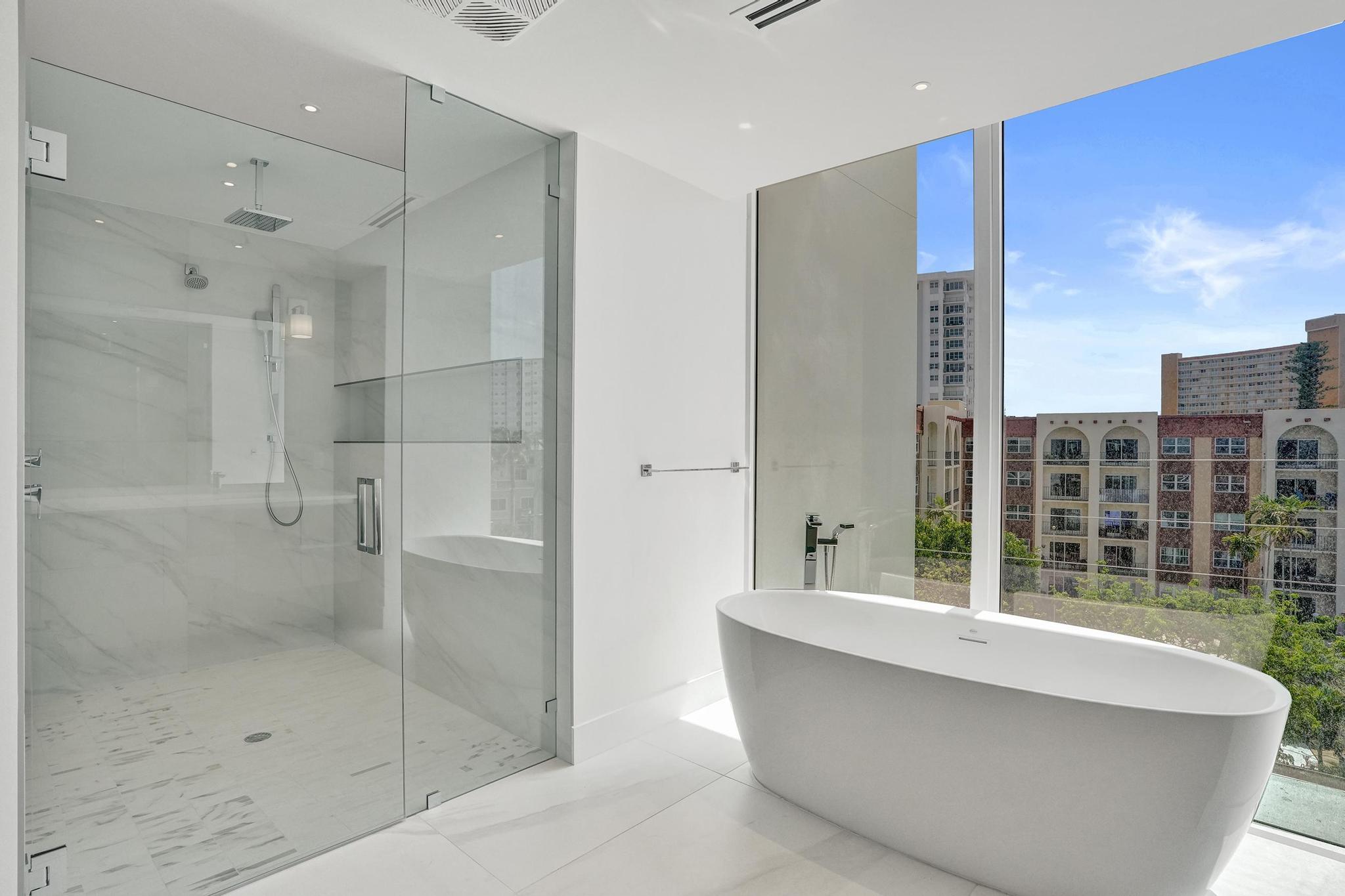 407 N Riverside #401 Pompano Beach, FL 33062