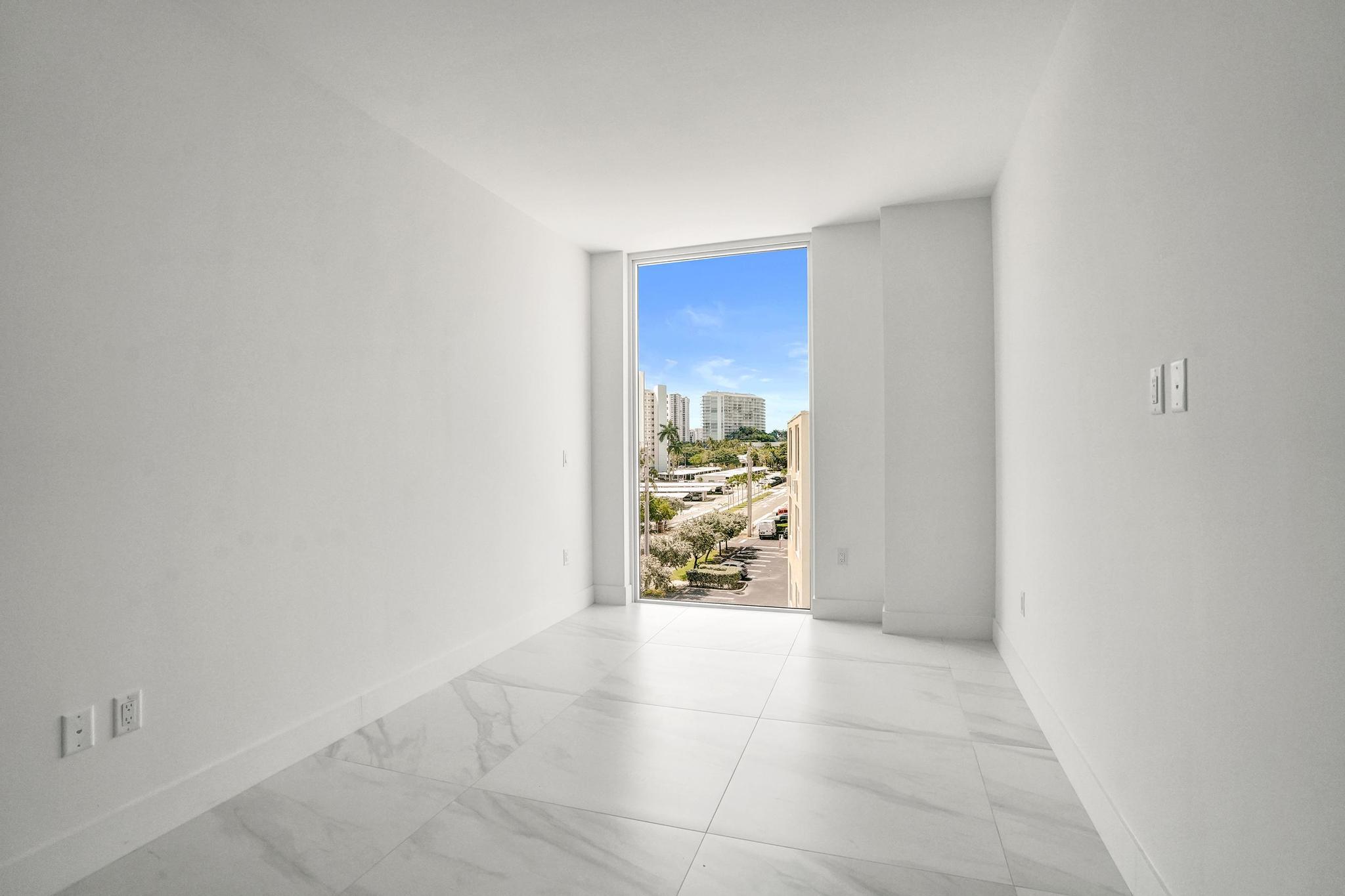 407 N Riverside #401 Pompano Beach, FL 33062