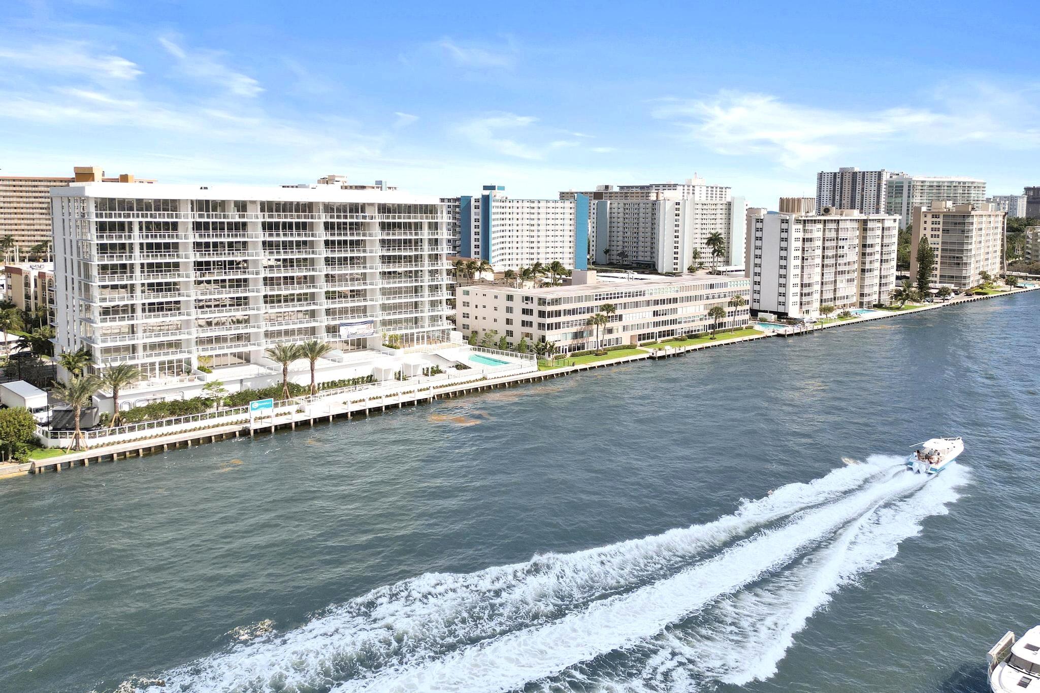 407 N Riverside #401 Pompano Beach, FL 33062
