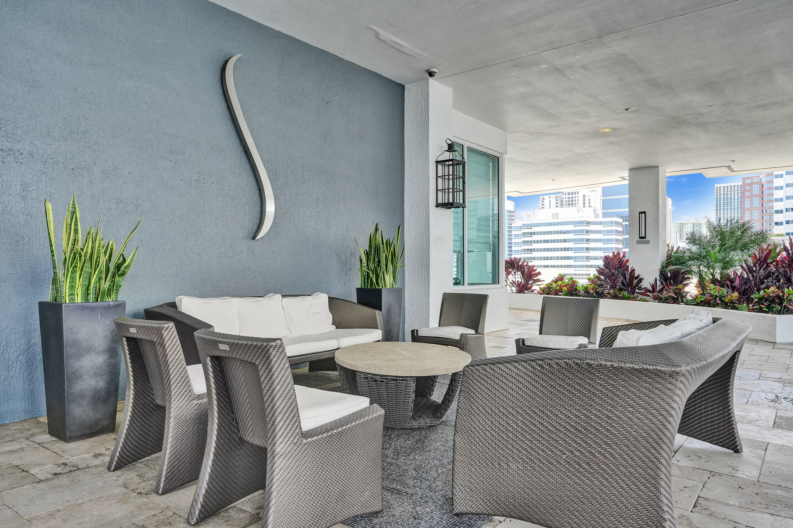 315 NE 3rd #1206 Fort Lauderdale, FL 33301