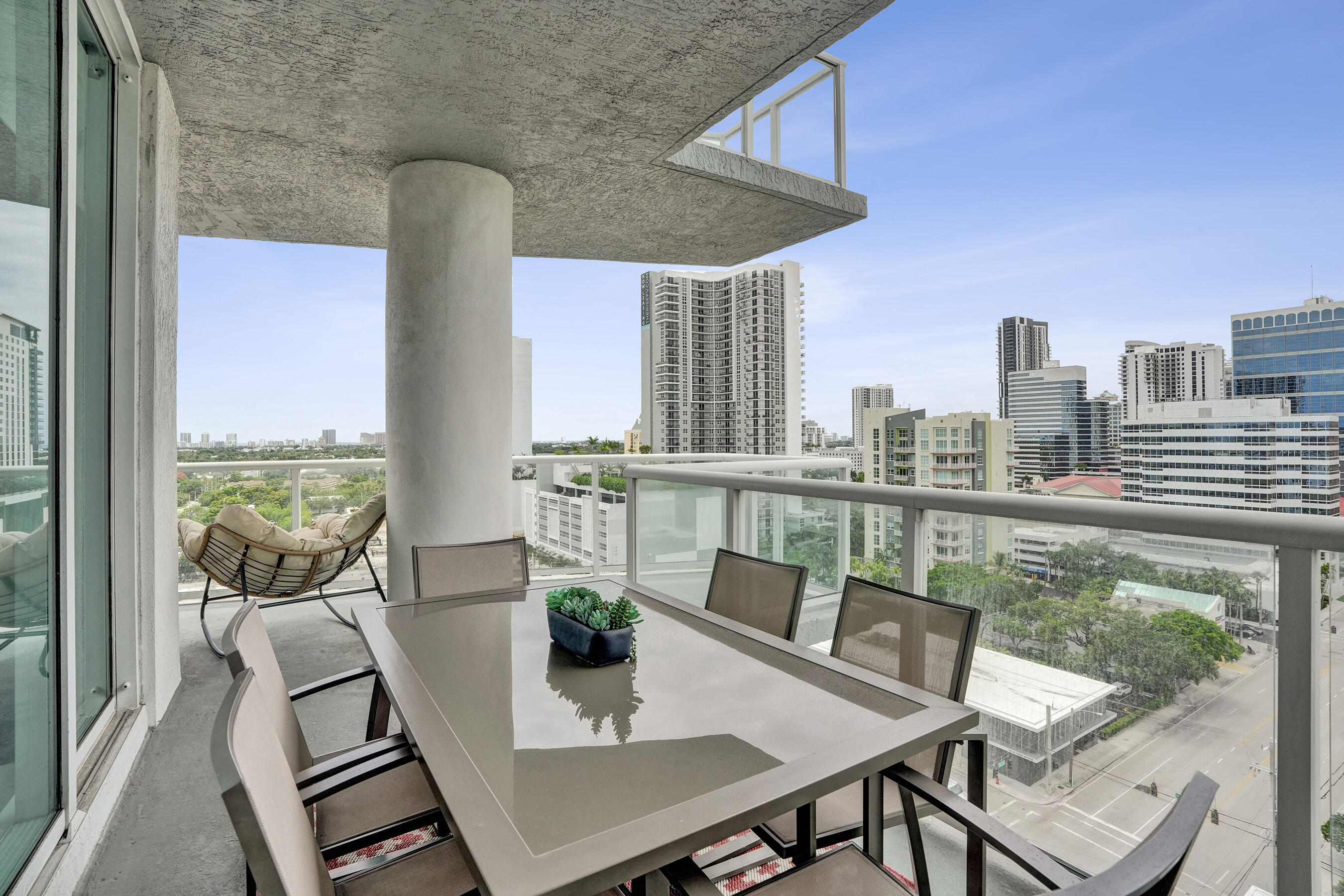 315 NE 3rd #1206 Fort Lauderdale, FL 33301