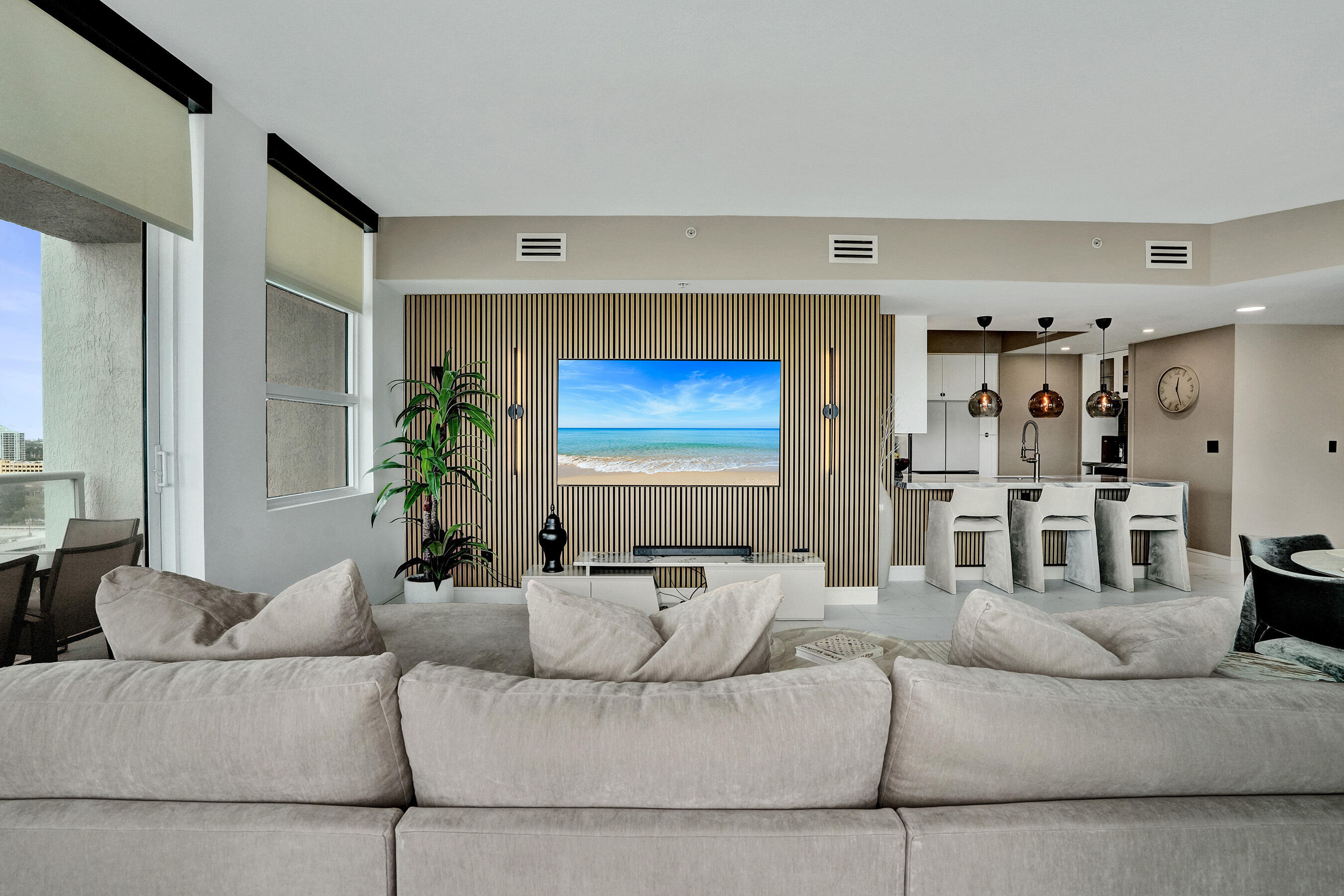 315 NE 3rd #1206 Fort Lauderdale, FL 33301