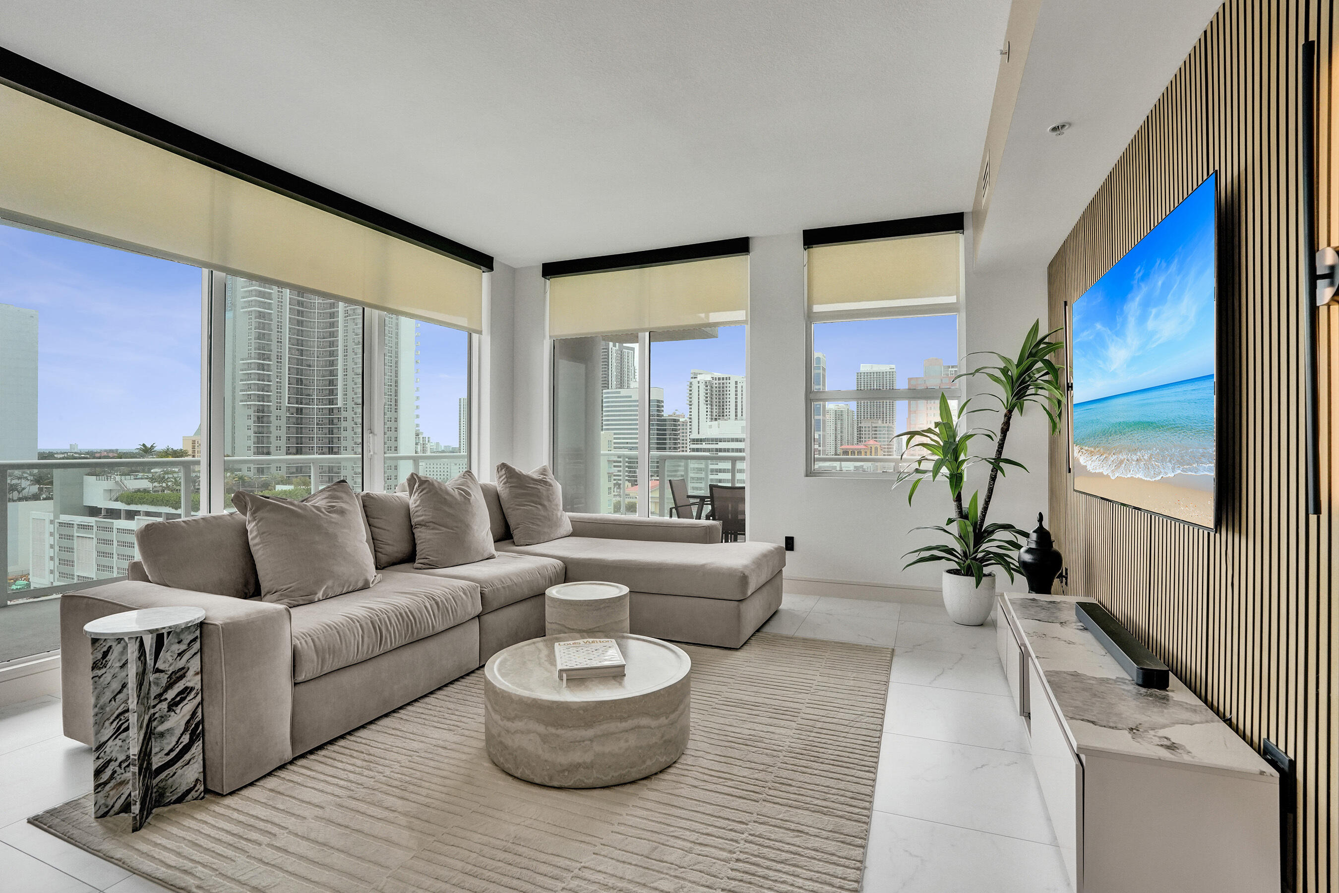 315 NE 3rd #1206 Fort Lauderdale, FL 33301