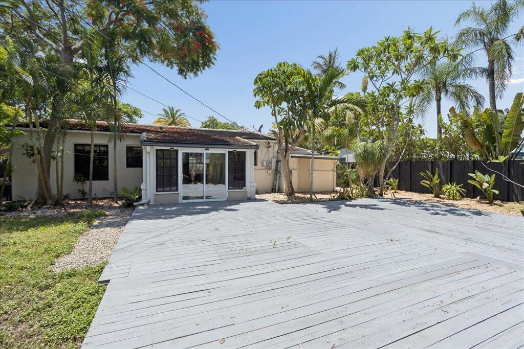 738 NE 16th Fort Lauderdale, FL 33304