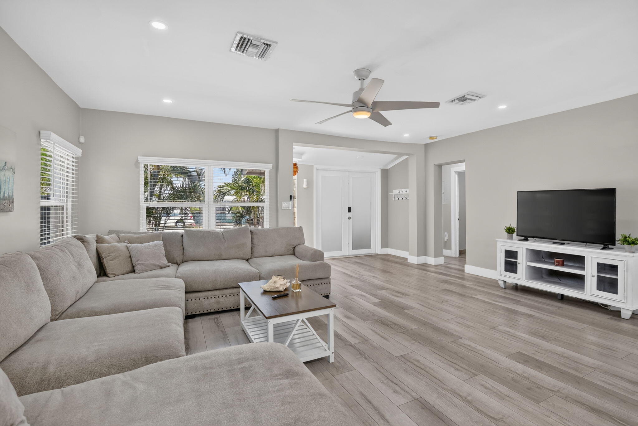 615 NE 13th Fort Lauderdale, FL 33304