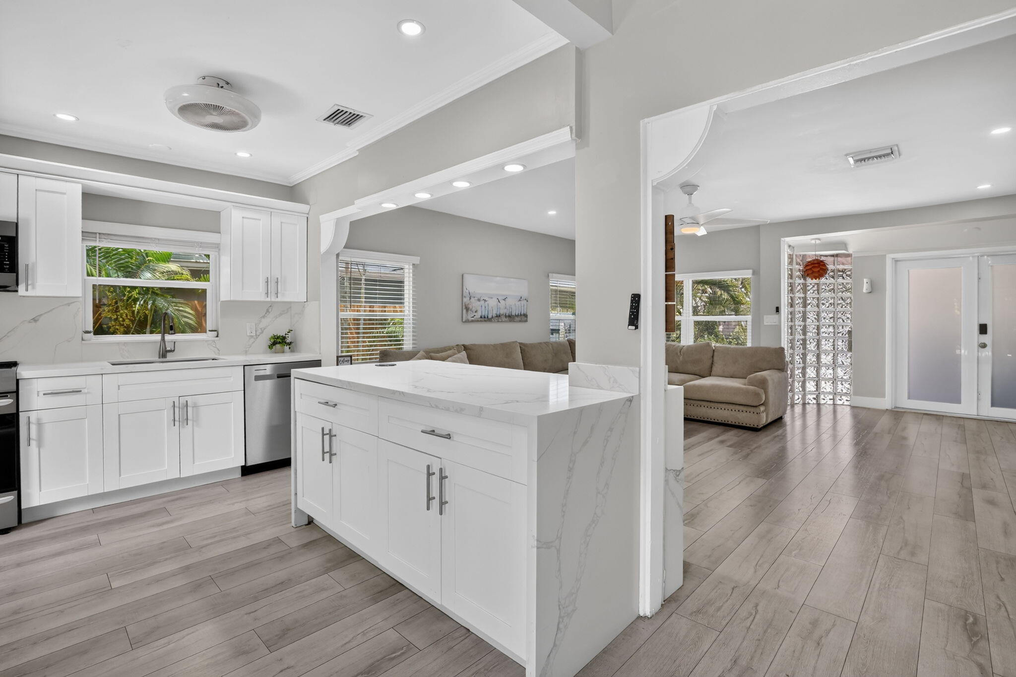 615 NE 13th Fort Lauderdale, FL 33304